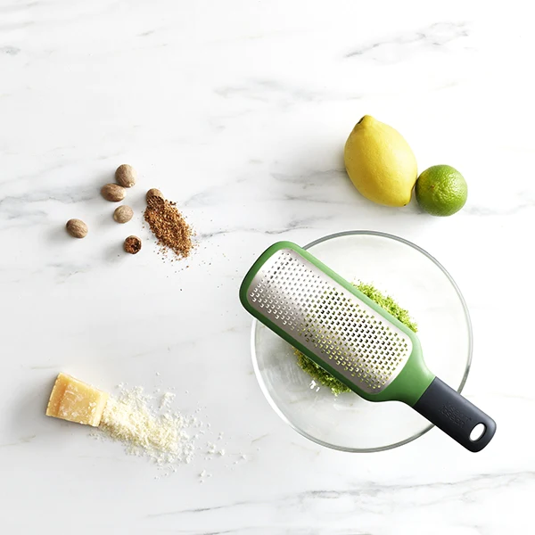Râpe GripGrater à lame fine en inox vert Joseph Joseph
