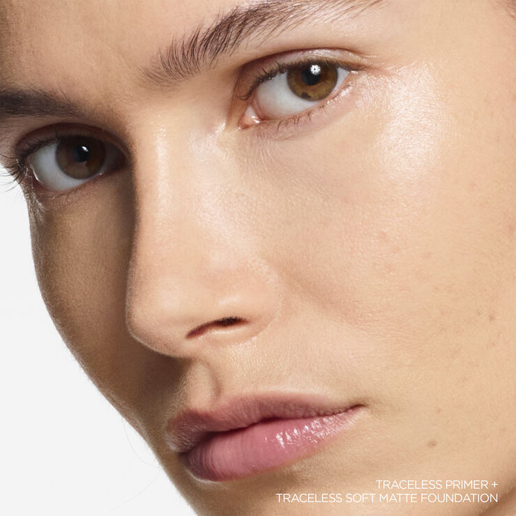 TOM FORD Traceless Soft Matte Primer