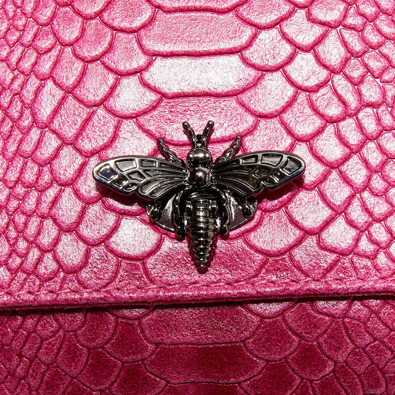 1987 by Abaco Sac bandoulière en Cuir croco Kora fushia - 21x15x7 cm