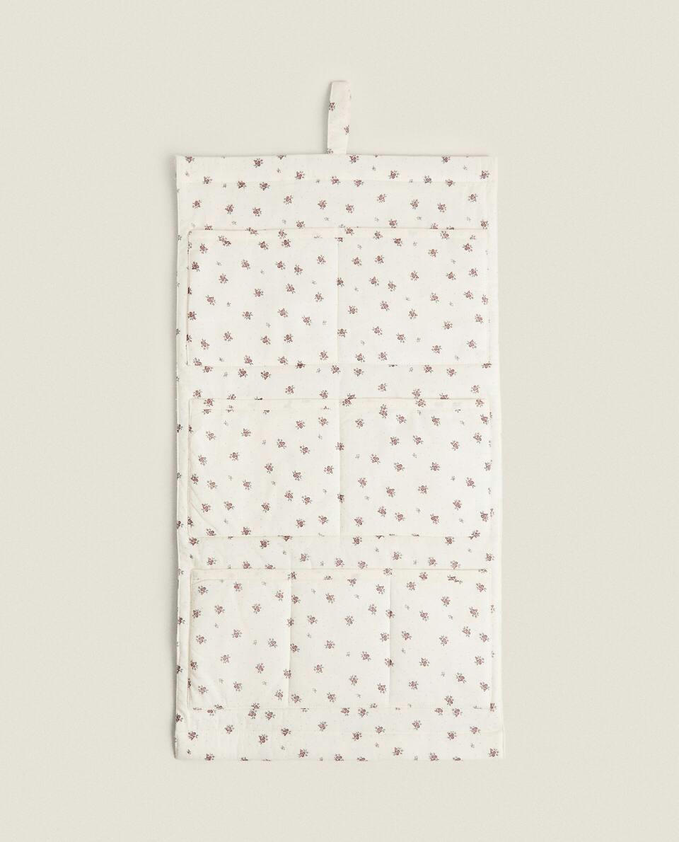 ORGANIZADOR INFANTIL COM ESTAMPA FLORAL