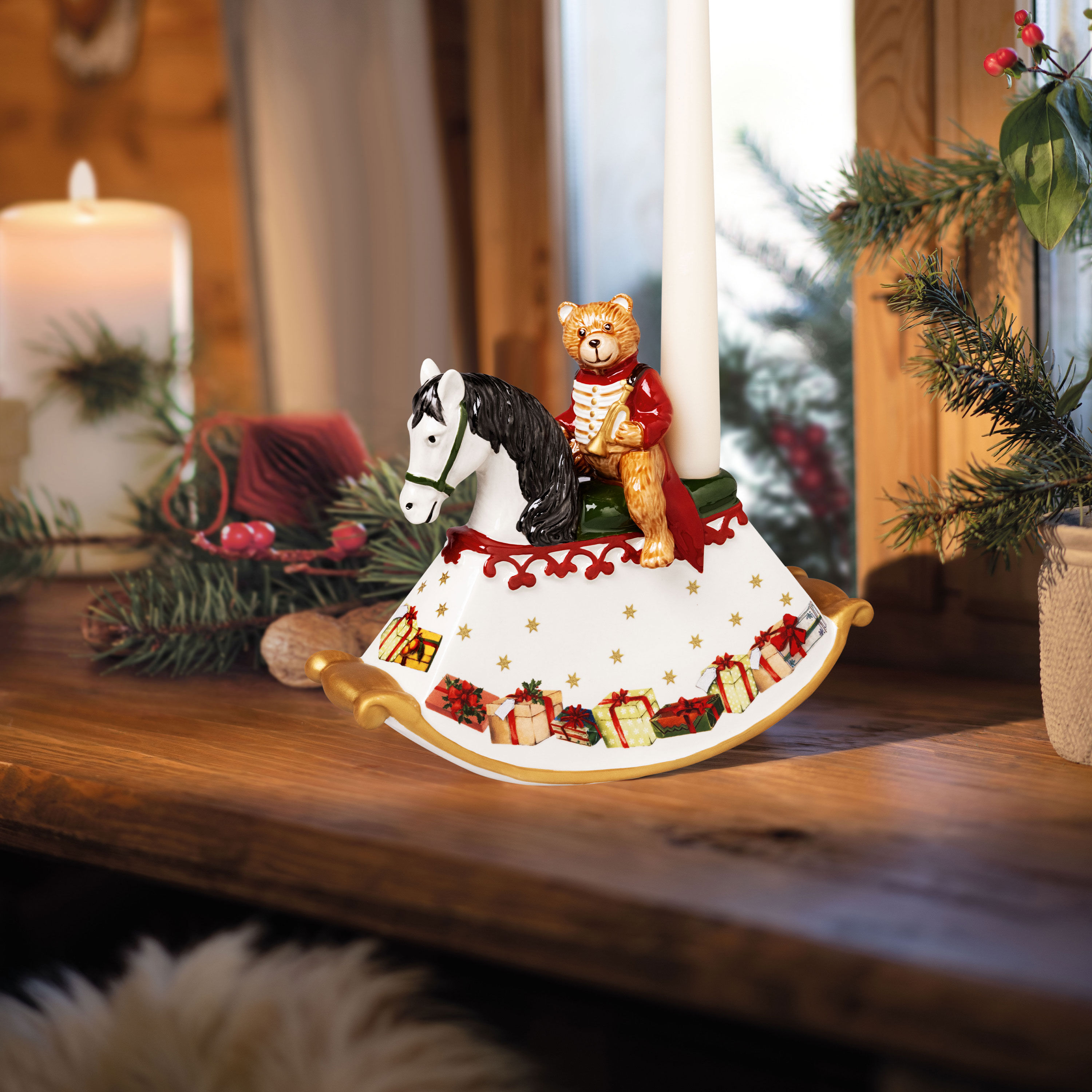 Christmas Toy's Christmas figurine Multi-colored, 8.5'' x 3.5'' x 6.7'', porcelain