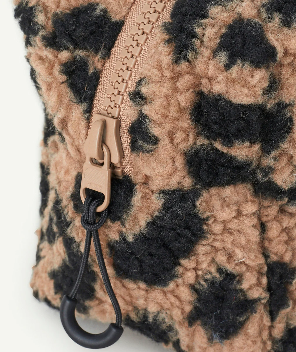 LIEWOODTROUSSE EN SHERPA IMPRIMÉ LÉOPARD EN FIBRES RECYCLÉES