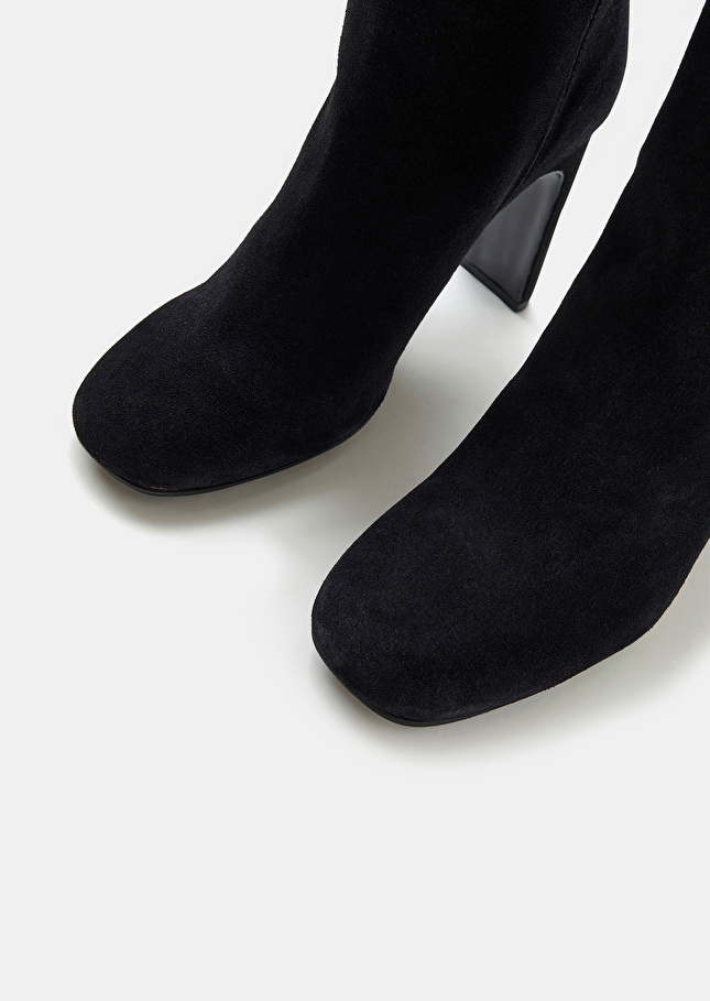 Bottes Khloenoires en cuir suédine