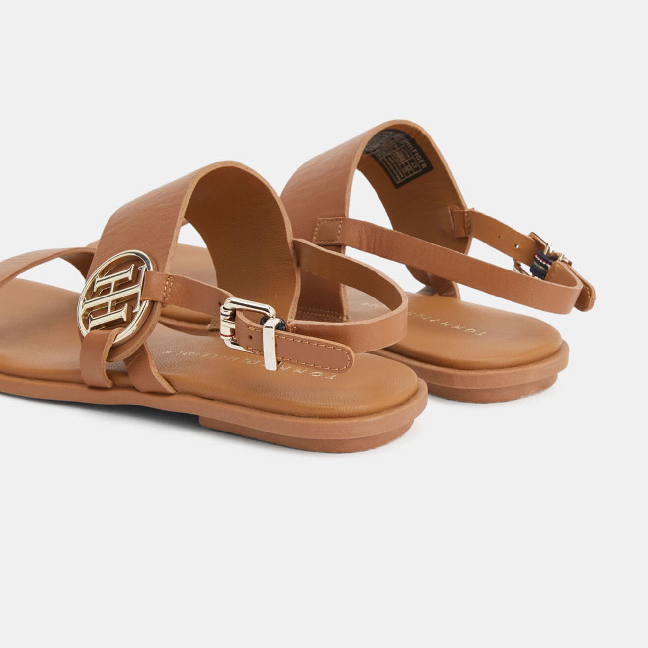 Tommy Hilfiger Sandales en Cuir Round Flat cognac