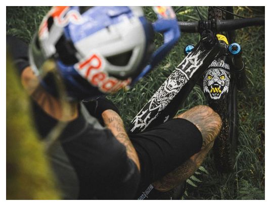 Kit de Protection All Mountain Style Extra Kriss Kyle Blanc