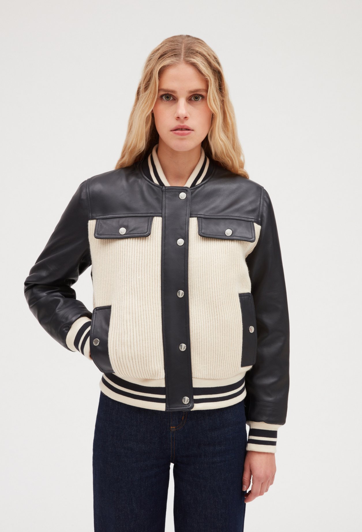 Blouson cuir et maille bicolore