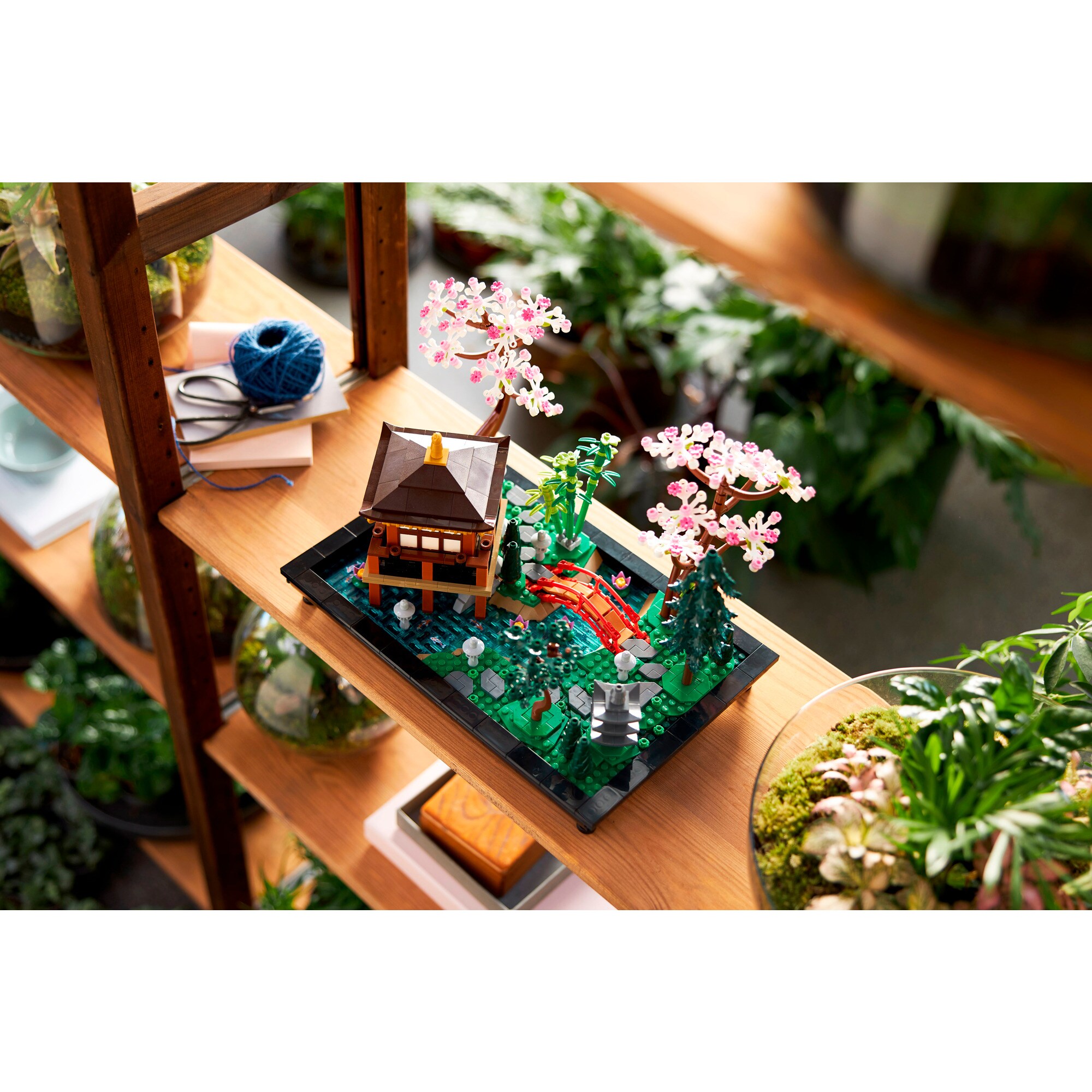 LEGO Konstruktionsspielzeug Icons Garten der Stille