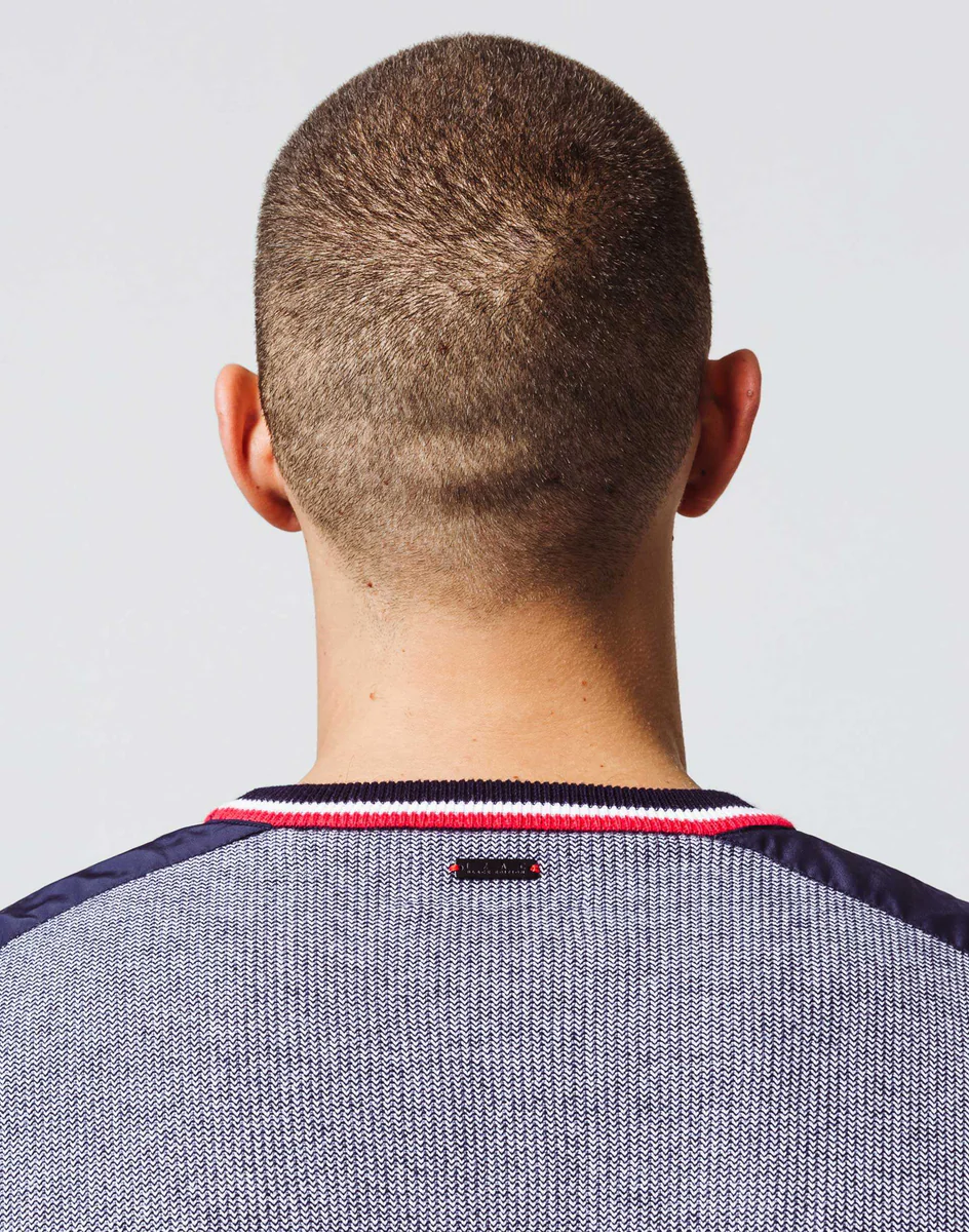 Pull Empiècement Épaules