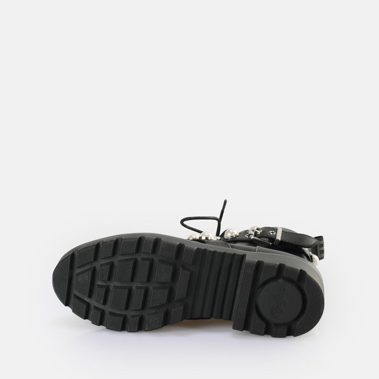 Wave Pearl Laceup Mid