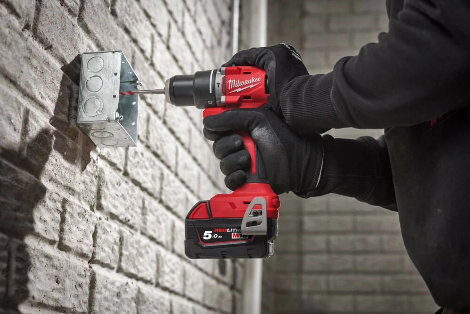 Milwaukee M18 BLDDRC-502C 18V Li-ion accu boor-/schroefmachine (2x 5.0Ah accu) set in koffer