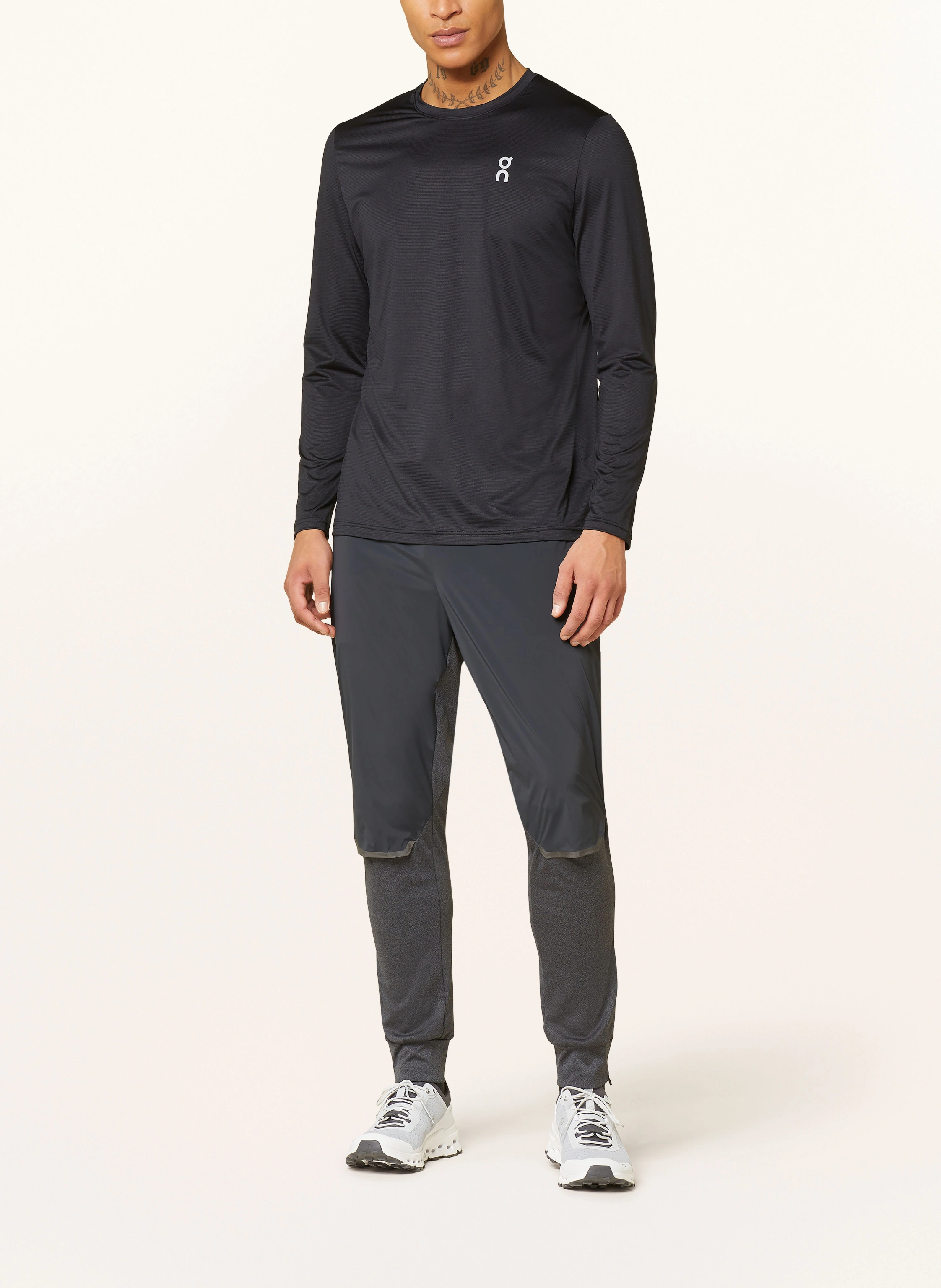 On Longsleeve CORE