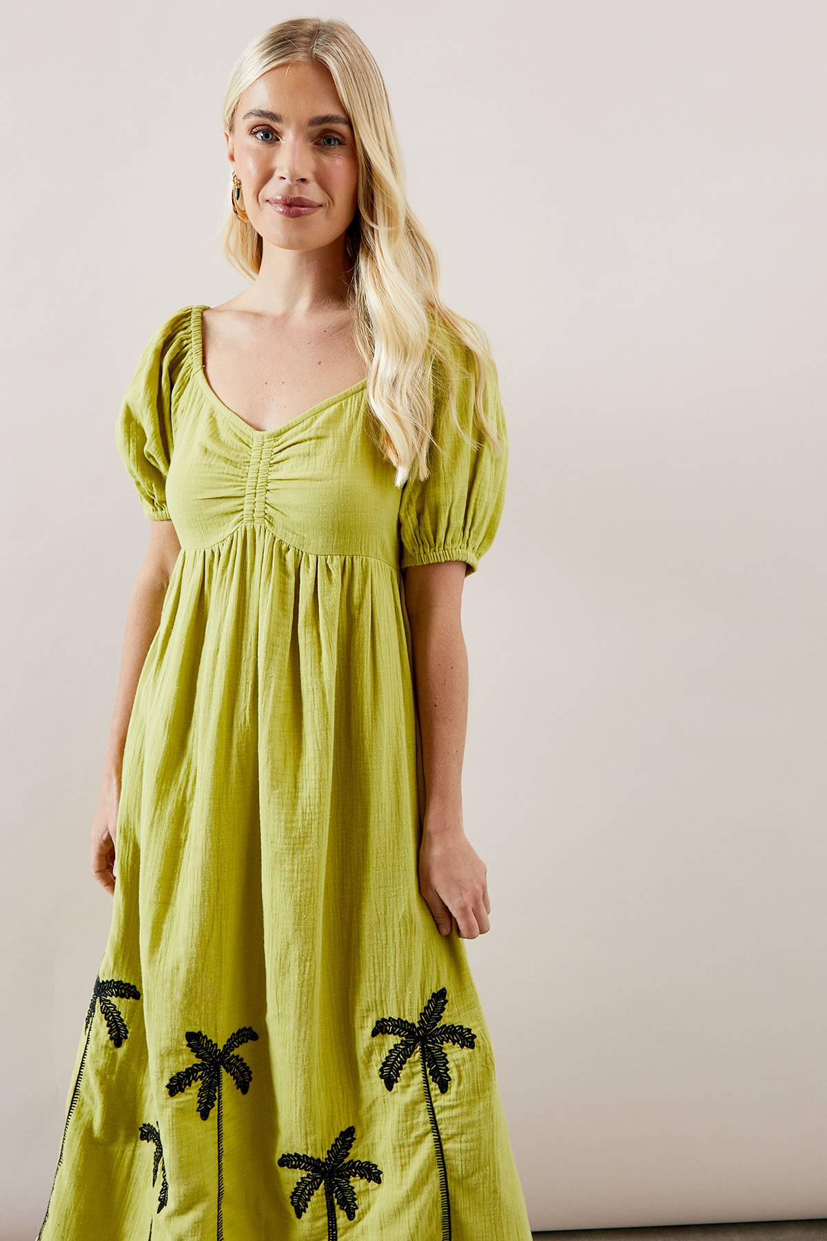 Wallis Robe Midi Texturée Brodée De Palmiers Petite