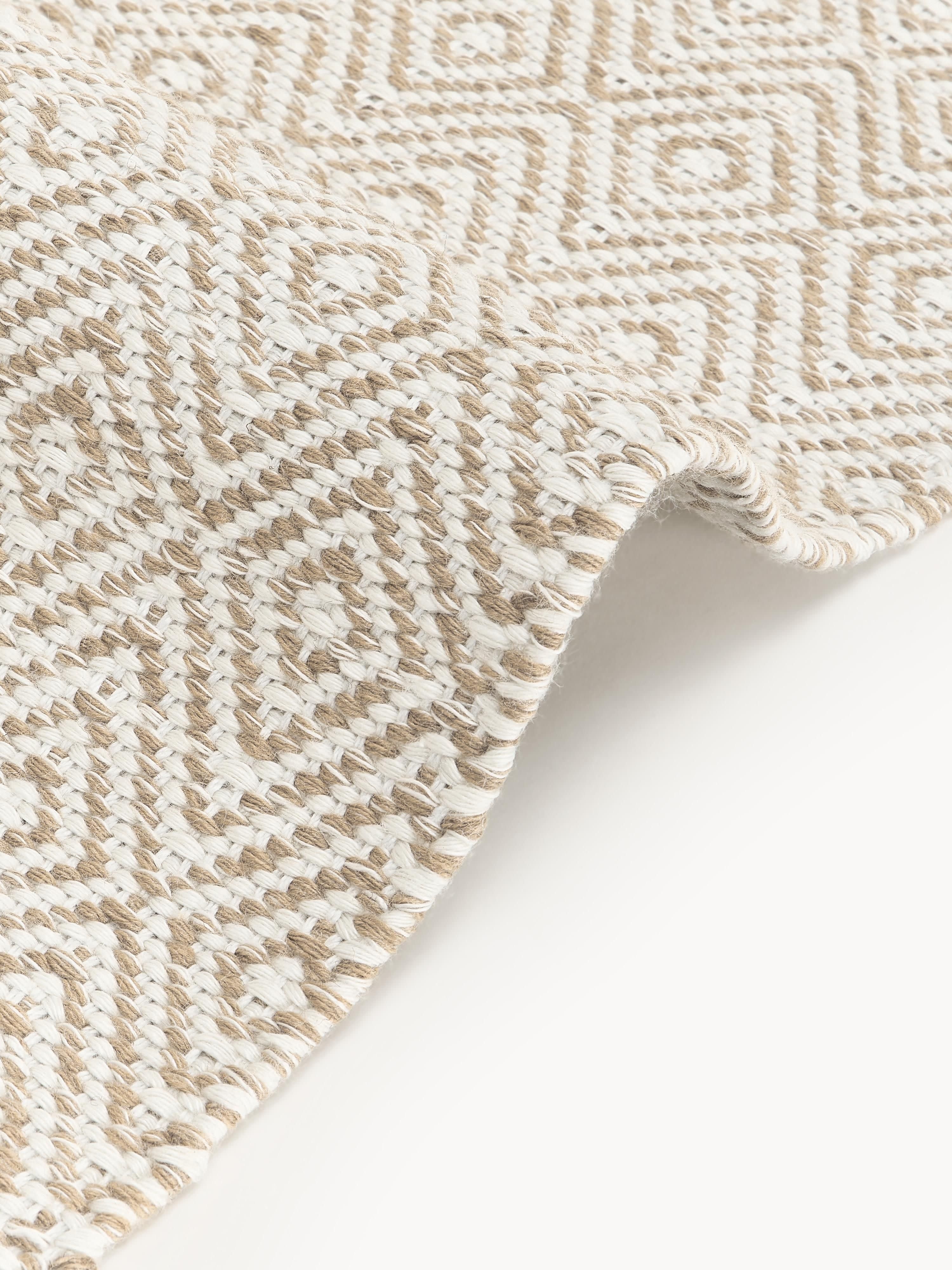 Handgeweven in- & outdoor loper Rika met vintage ruitjesmotief
