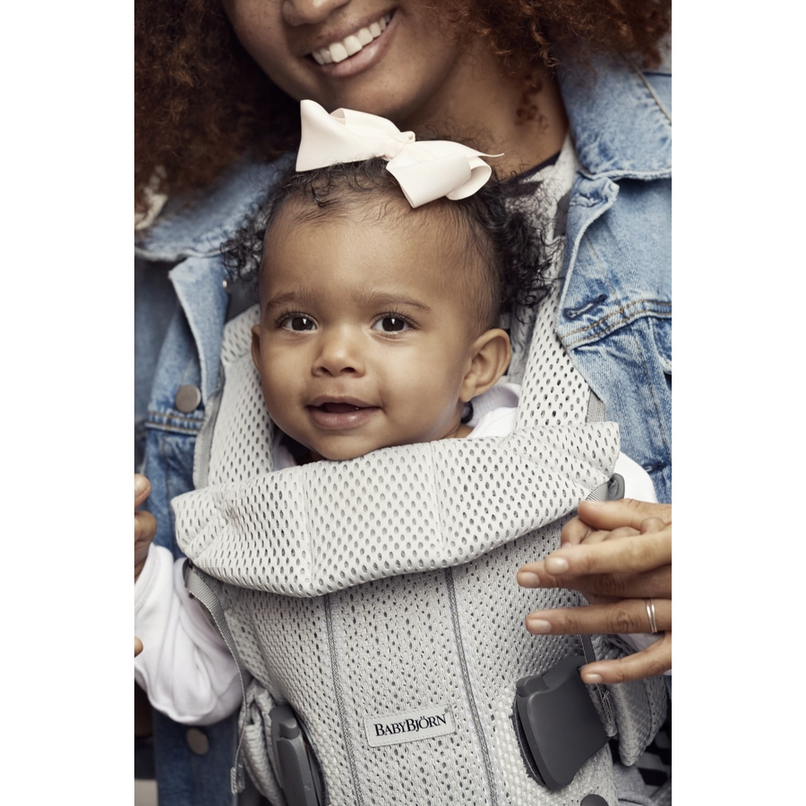 BABYBJÖRN Babytrage One Air Mesh Silber grau