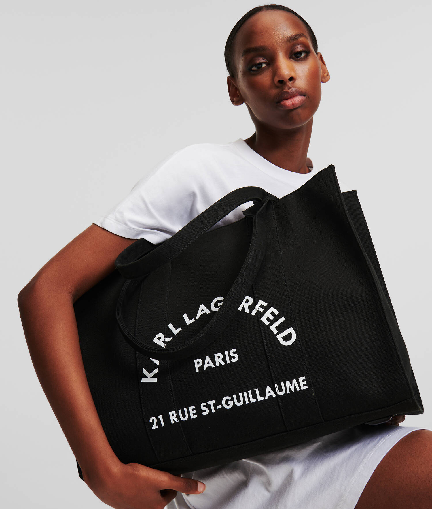 GRAND SAC CABAS RUE ST-GUILLAUME