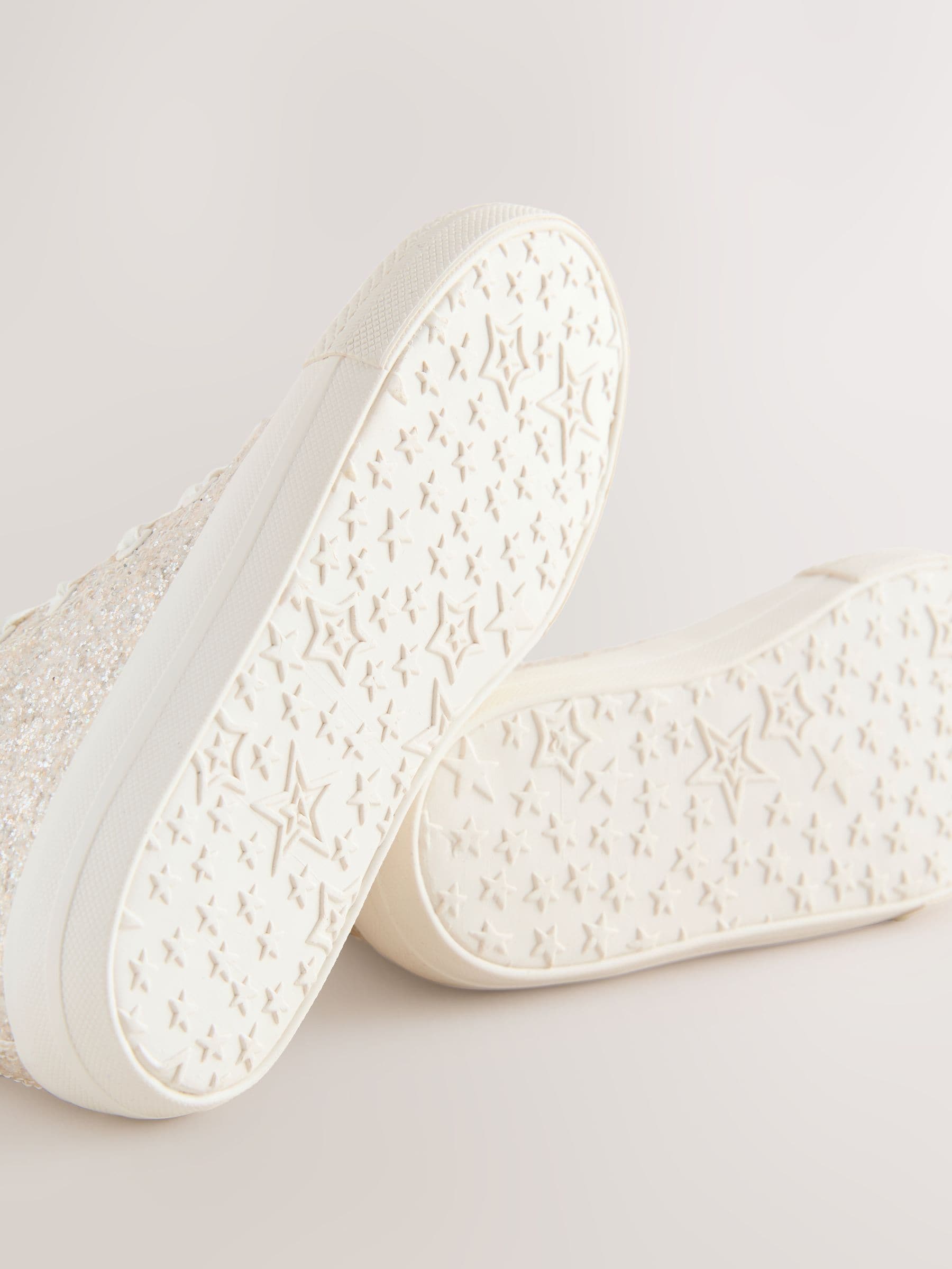 Ivoorkleurig met glitters - Hoge sneakers met veters