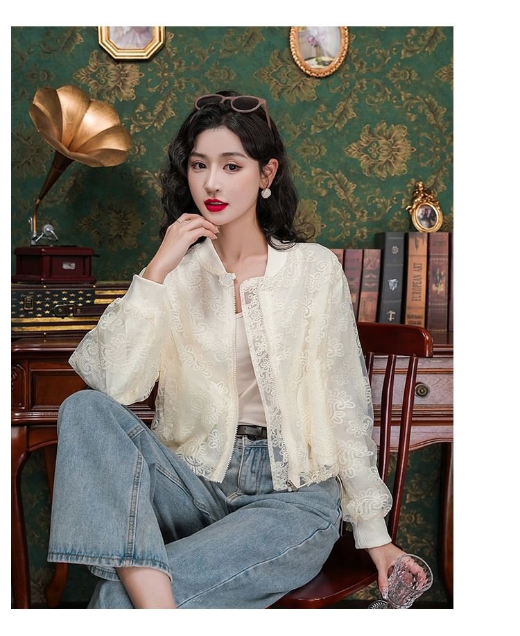 Klevy - Cropped bomberjack met kant