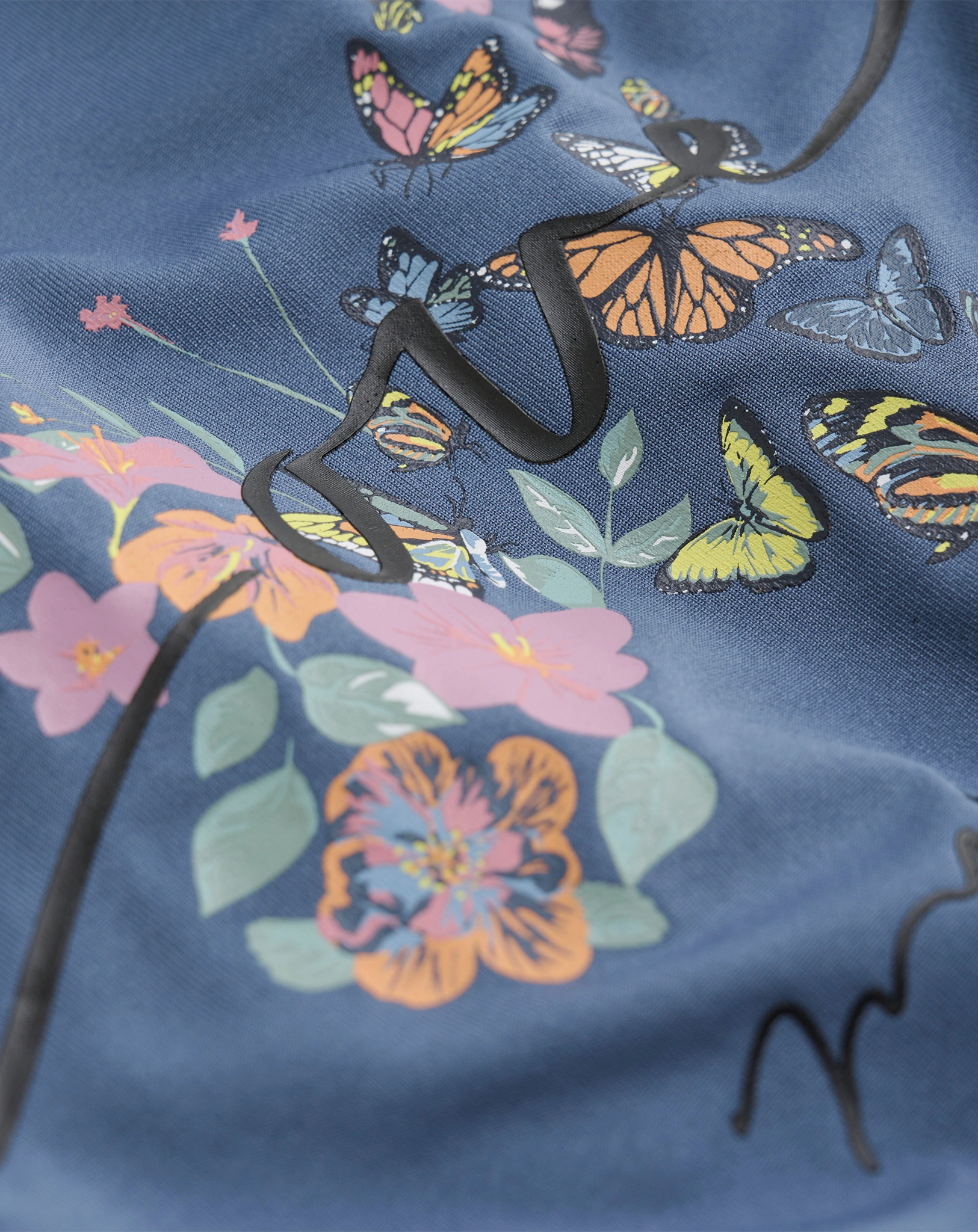 T-Shirt LOVE MATTERS in vintage indigo