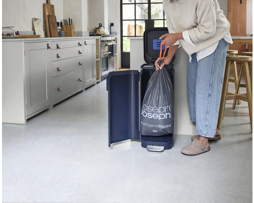 Joseph & Joseph afvalemmer met scharnierend deksel, pedaalemmer Porta 40 l blauw