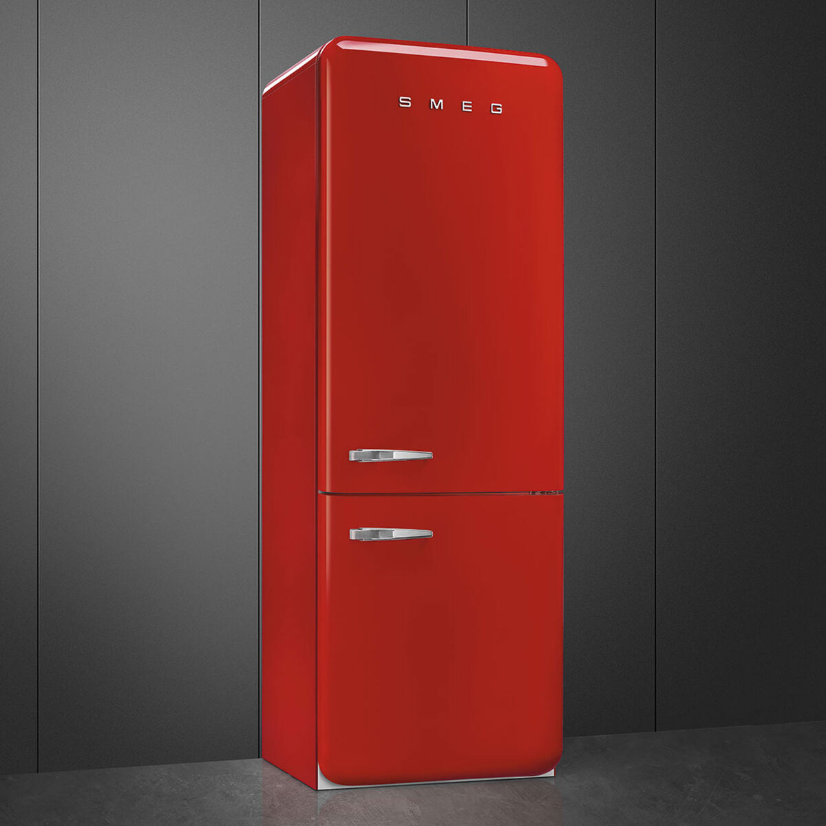 Smeg FAB38RRD6 Kombiskap høyrehengslet 70 cm, rød