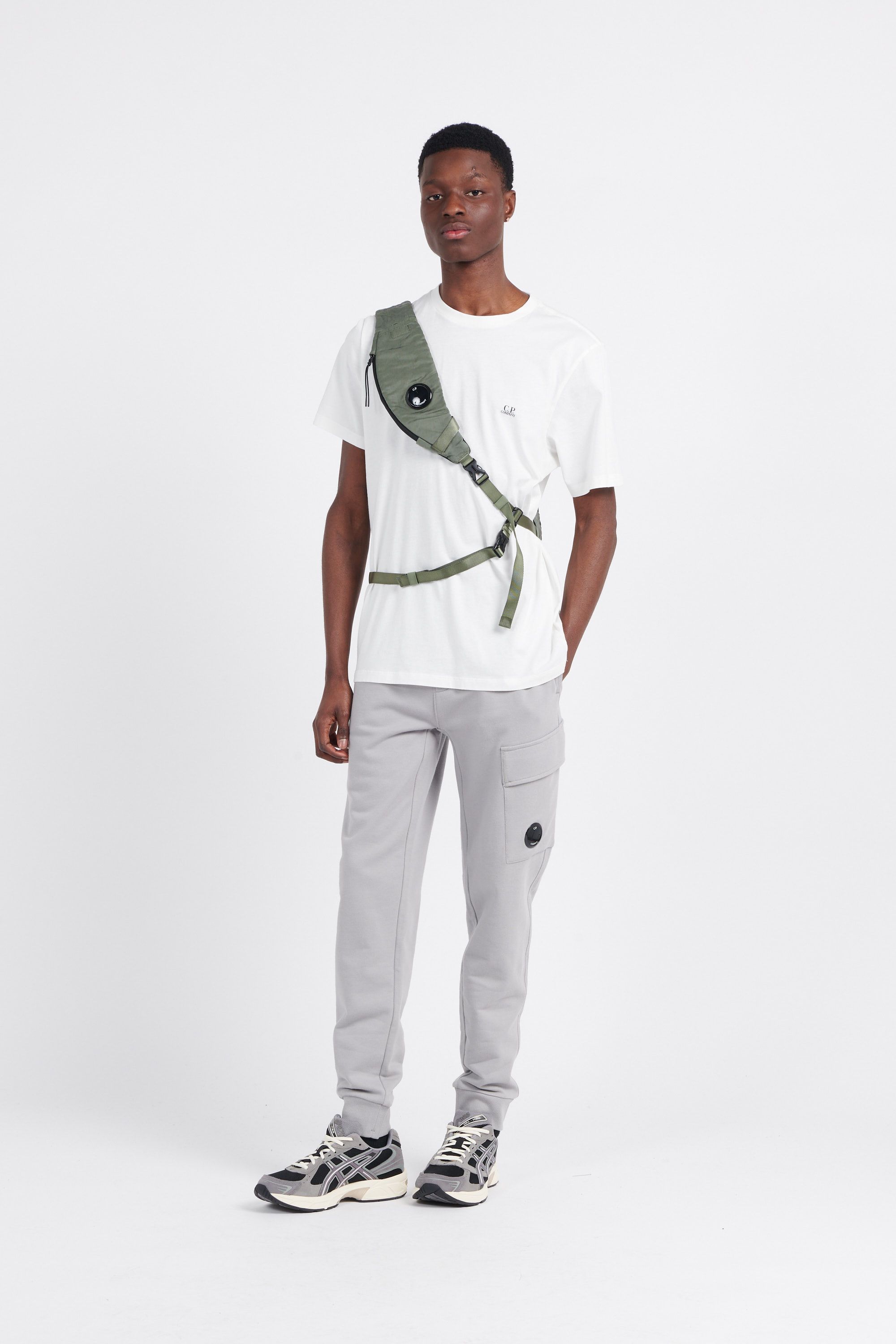C.P. COMPANY Banane NYLON B CROSSBODY RUCKSACK Vert