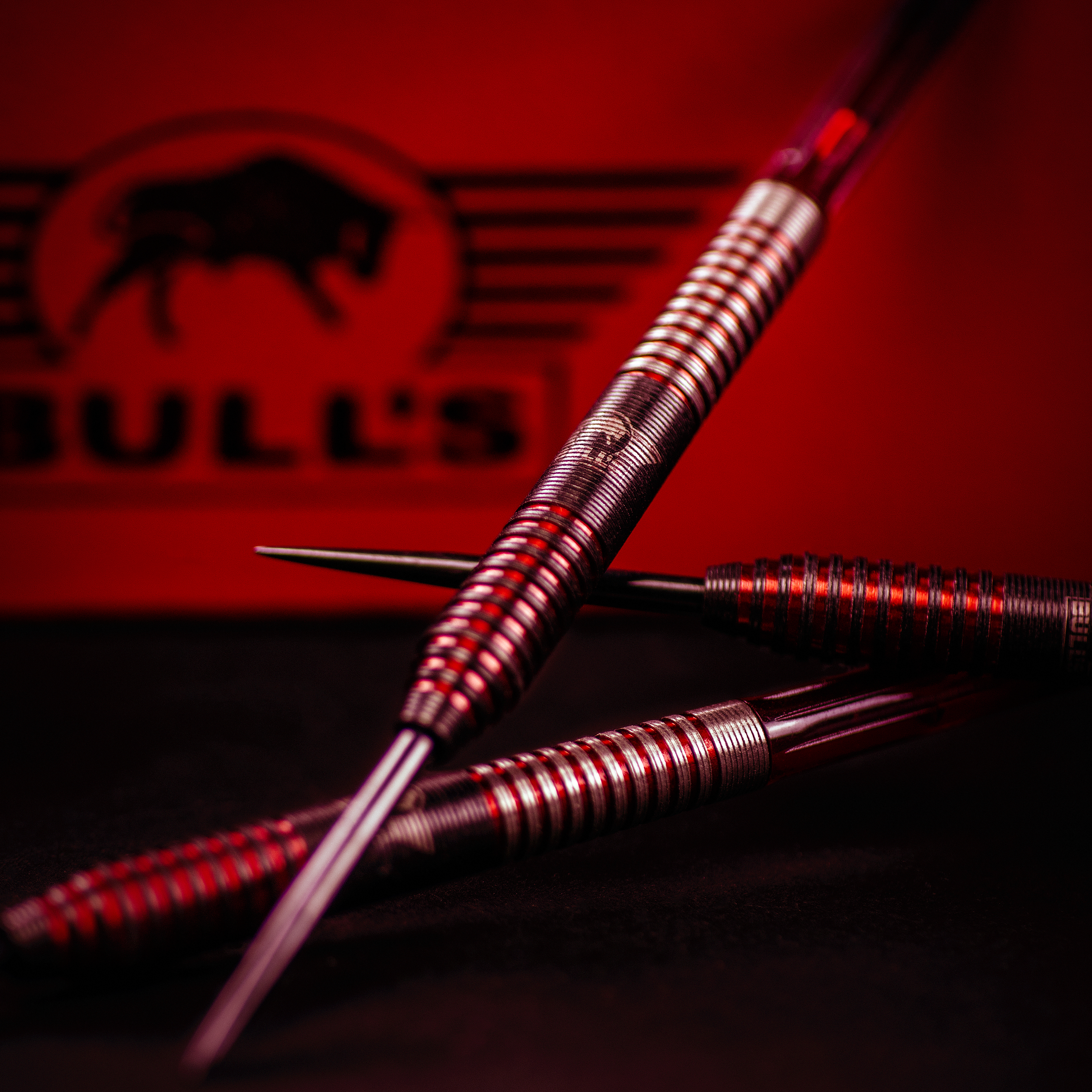 Bull's NL - Phantom Grip Red - Steeldart
