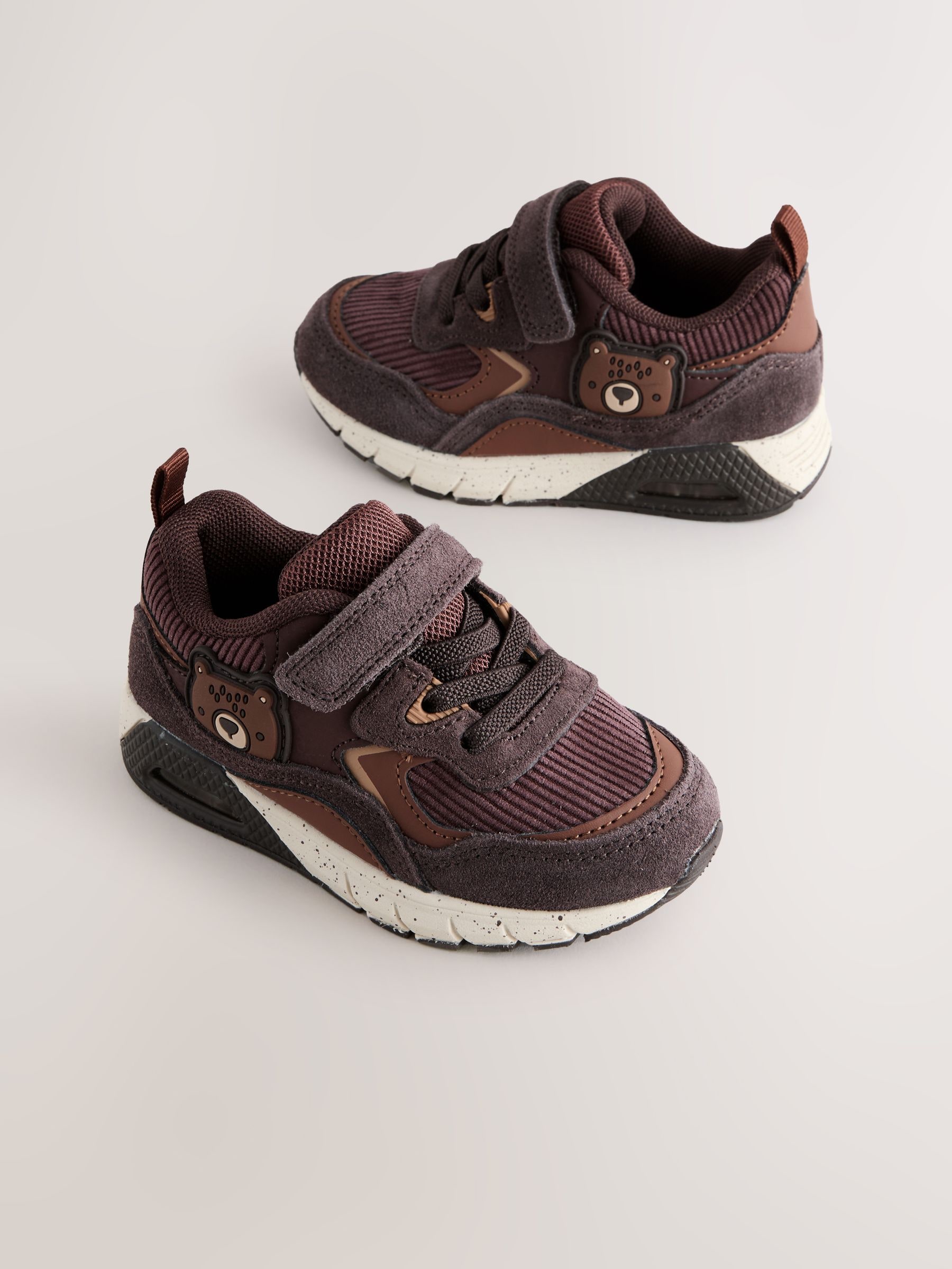 Bruin met beer - Elastische sportschoenen