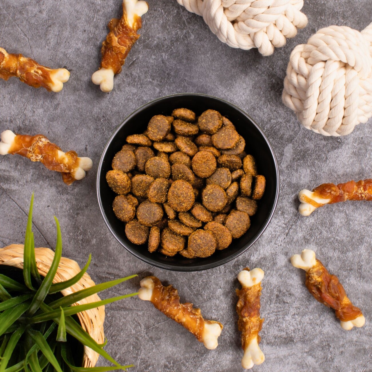 Lyra Pet Lecker.Pet Gino's Adult Maxi mit Huhn Hundefutter Trockenfutter Vollnahrung 4 kg