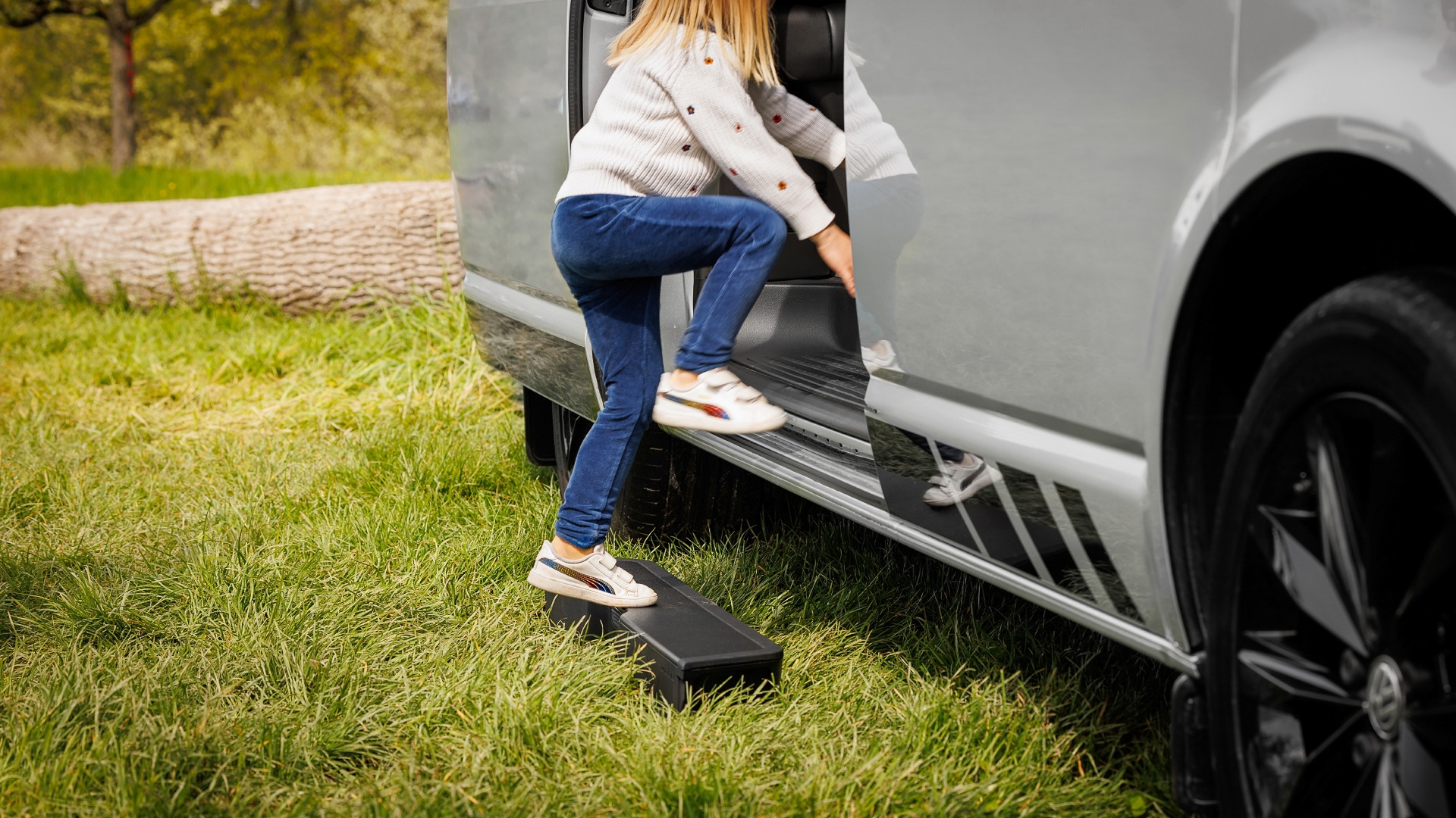 VW Multivan / California Trittstufeneinsatz T5/T6/T6.1 schwarz