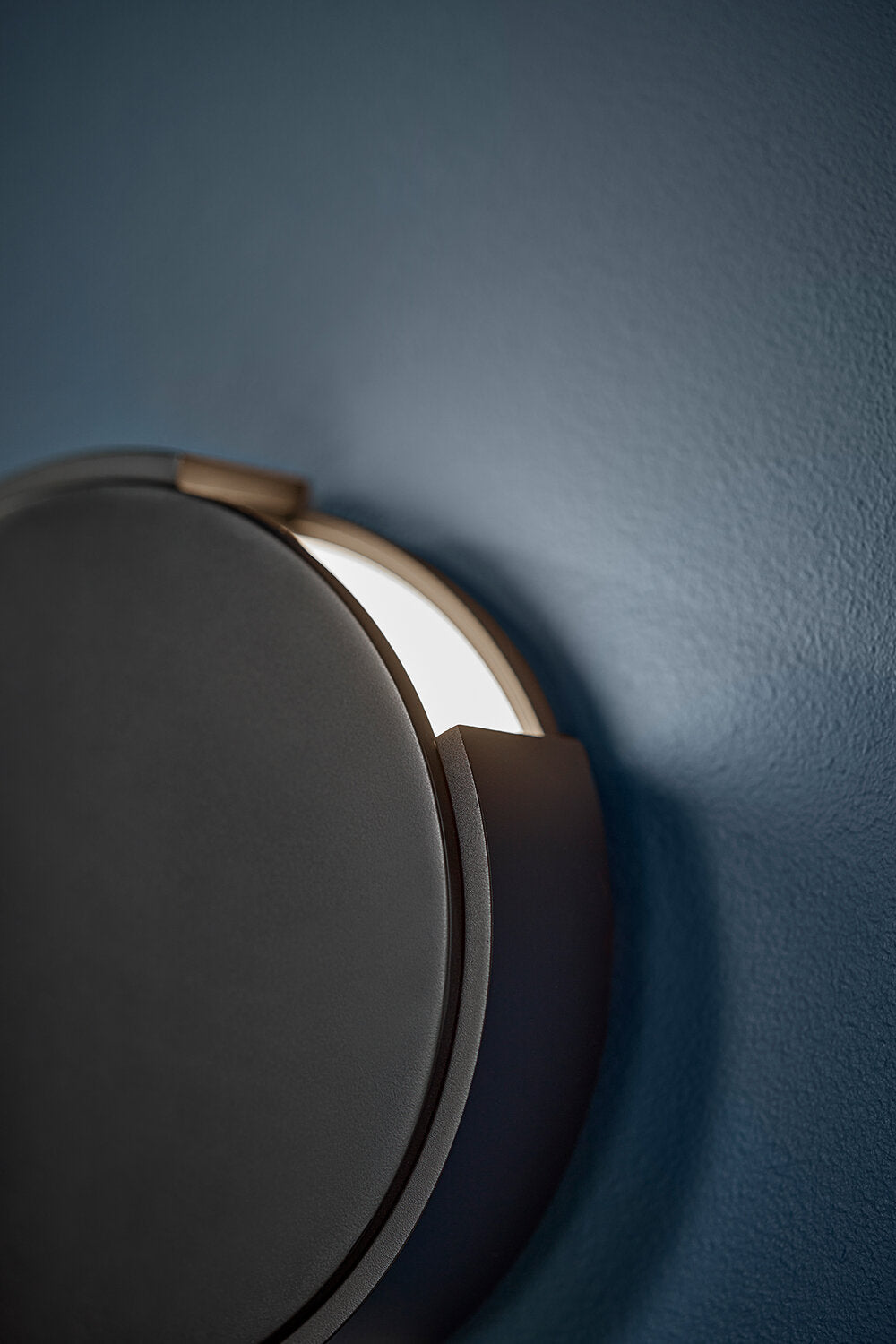 Frandsen  Rotate væglampe, sort - Ø15 cm.