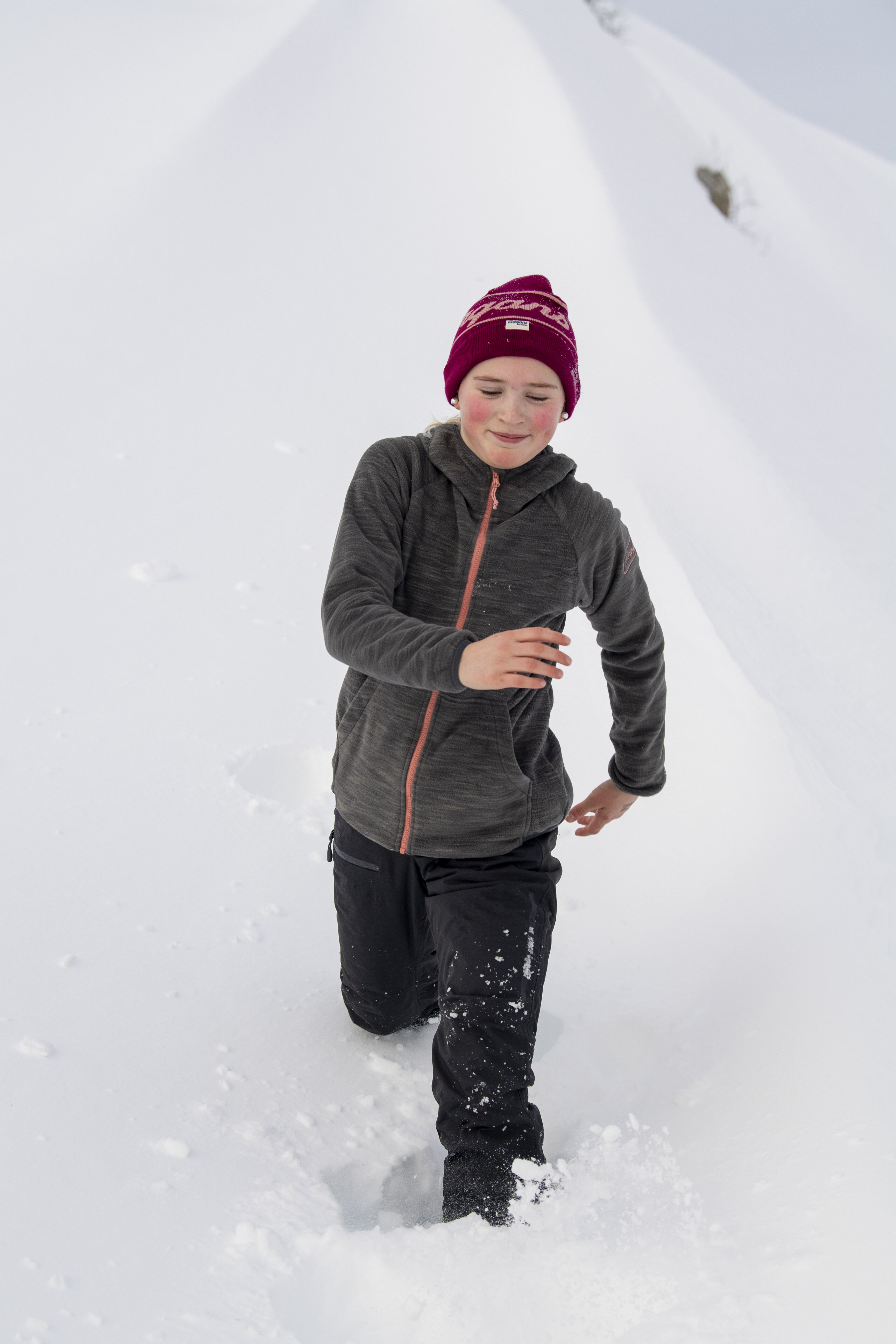 Bergans Hareid Youth Girl Jkt<br>Myk og behagelig fleece jakke!