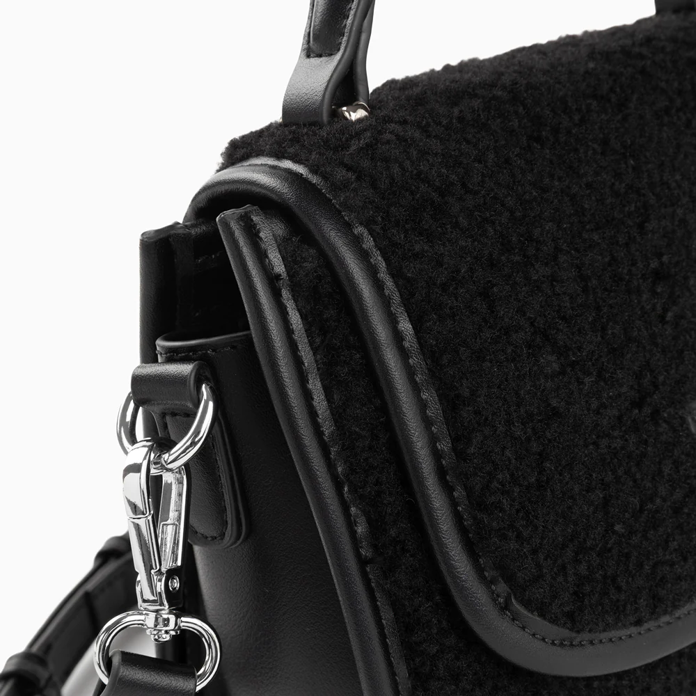 Sacs-Mini sac à main Victoria noir en faux shearling