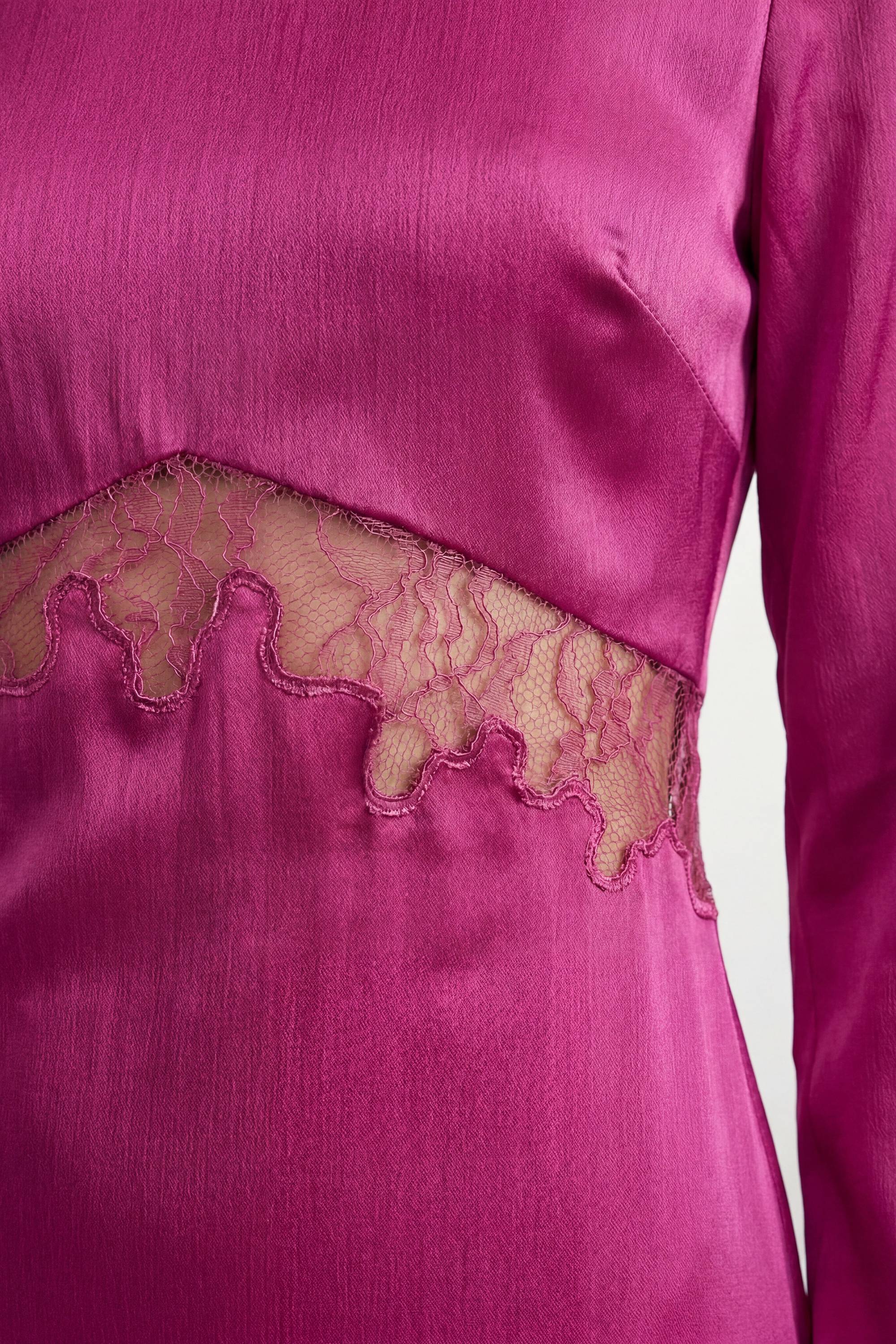 Warehouse Robe Midi En Satin À Manches Évasées Et Insert En Dentelle