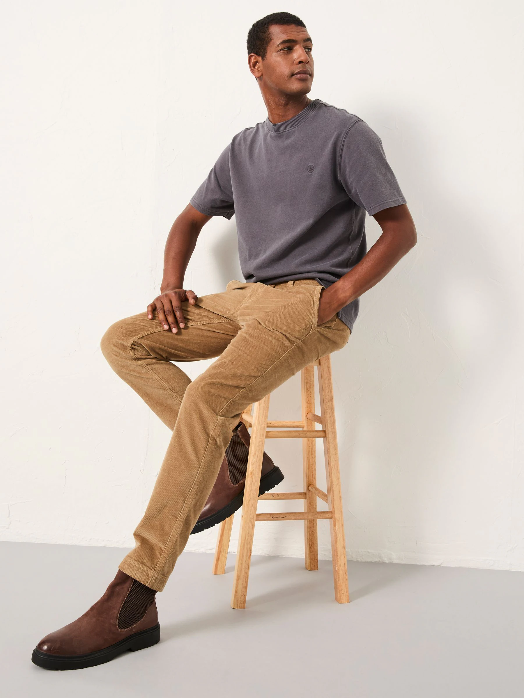 Natuurlijk - FatFace rechte corduroy chino