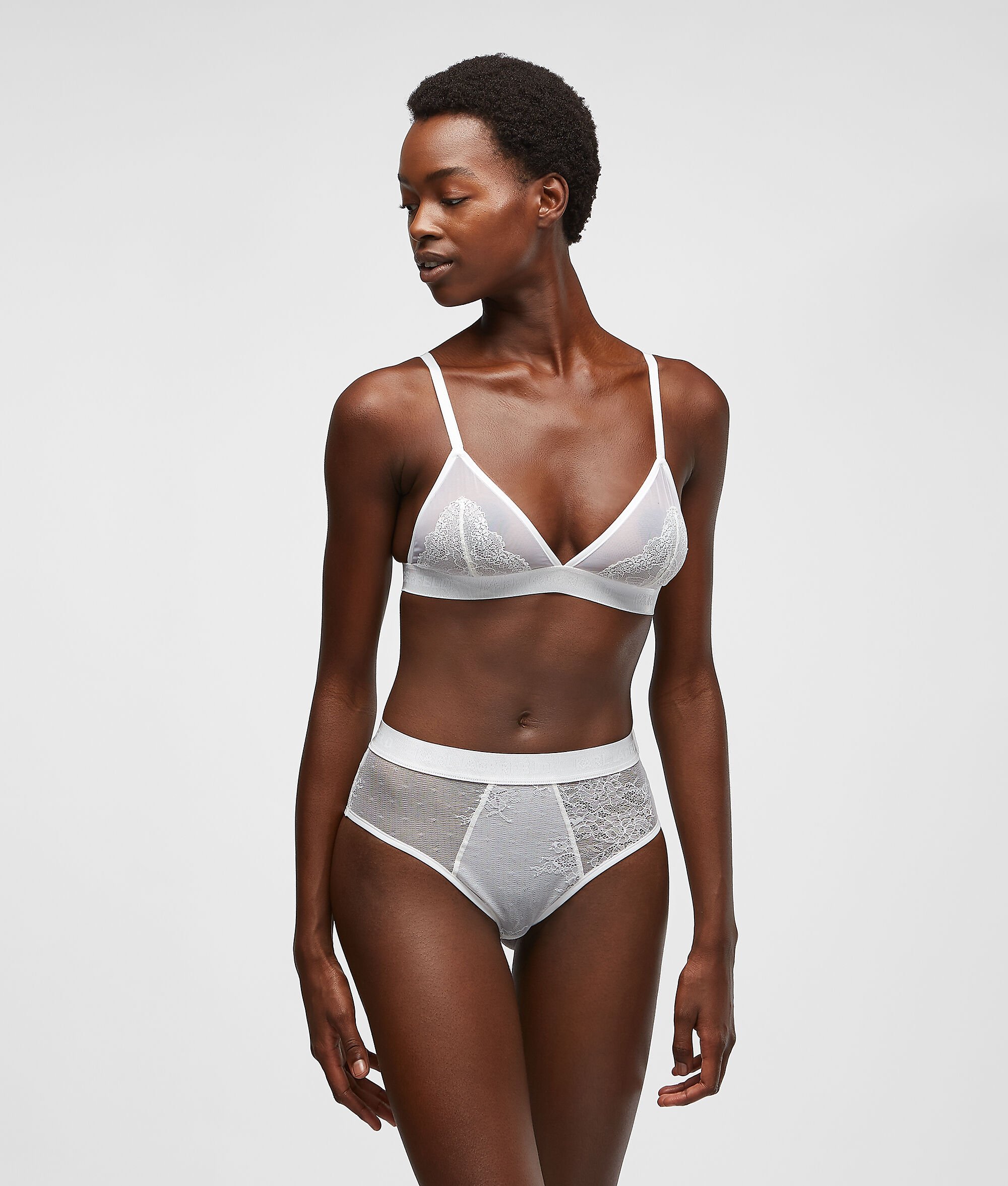 CULOTTES EN DENTELLE
