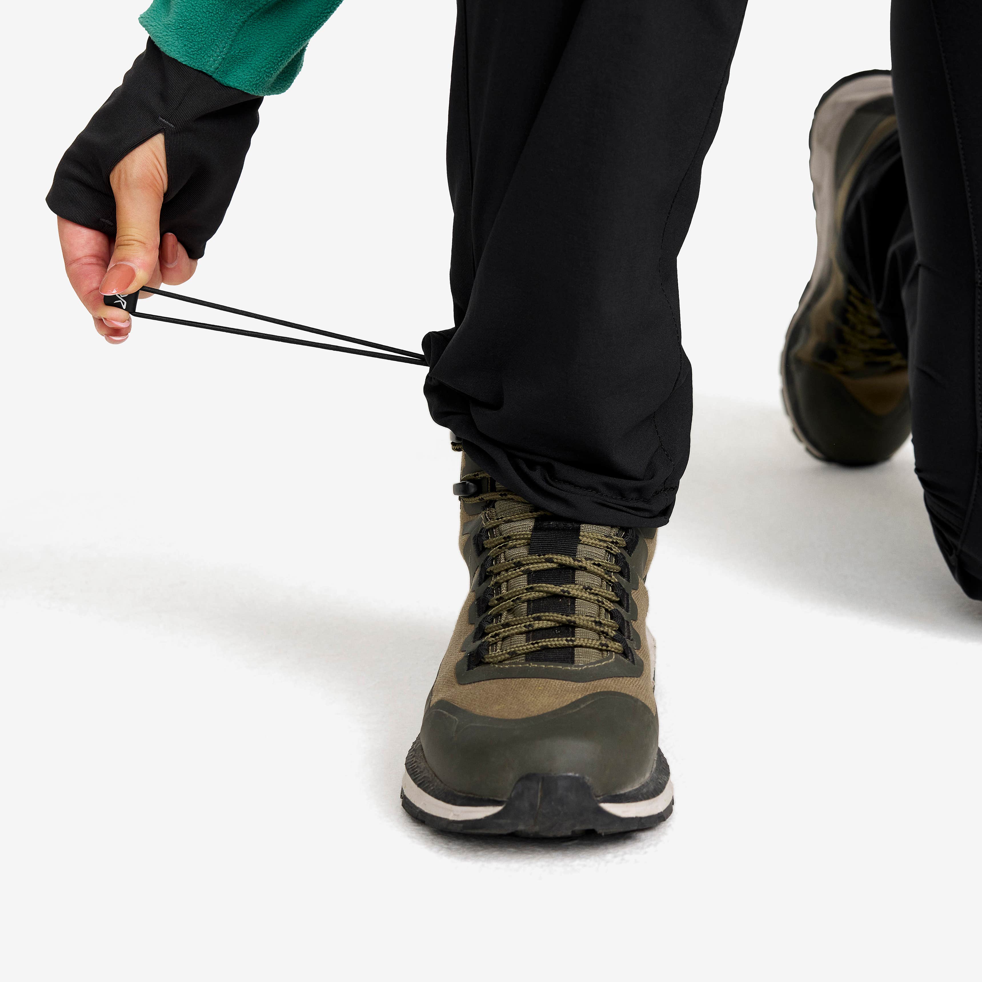 Adventure Cargo Stretch Pants Dame Black