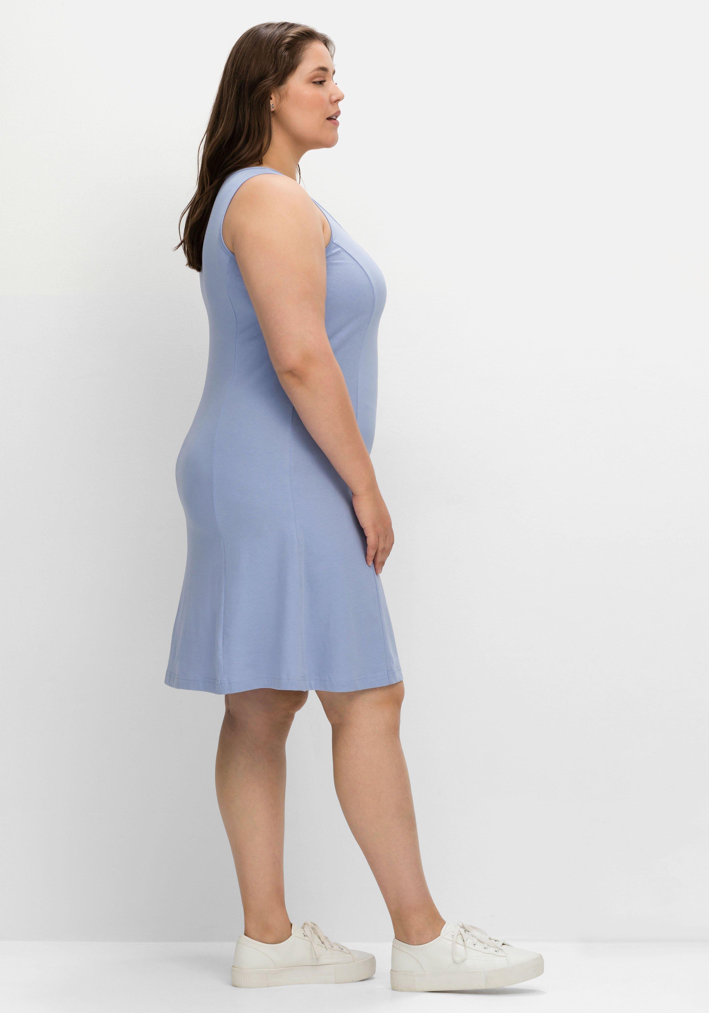 Kleid in A-Linie mit breiten Trägern