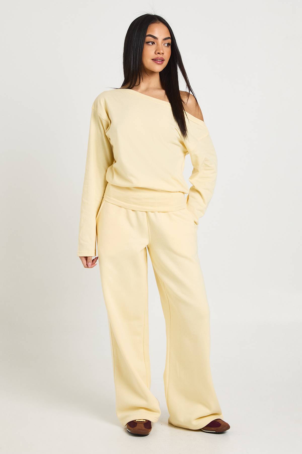 boohoo Ensemble de Jogging Taille Cintrée Épaules Dénudées Jambes Droites