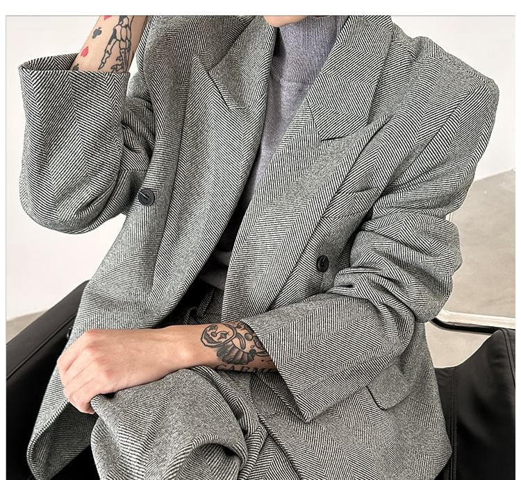Nahagin - Blazer met dubbele rij knopen en piekrevers / Broek met lage taille en wijde pijpen