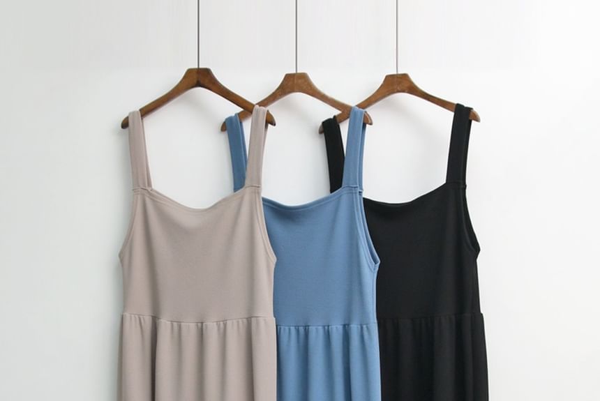 Chubby Girl - Mouwloze A-lijn maxi-jurk