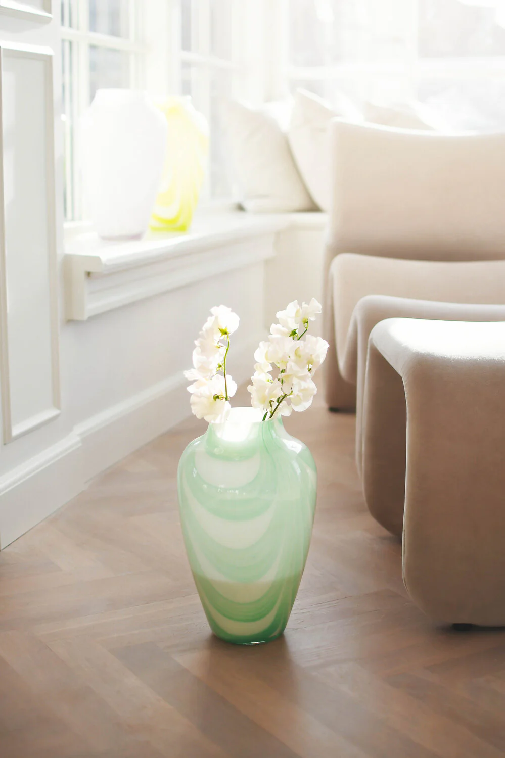 Bahne Interior  Vase med brede swirl striber, grøn - H35 cm.