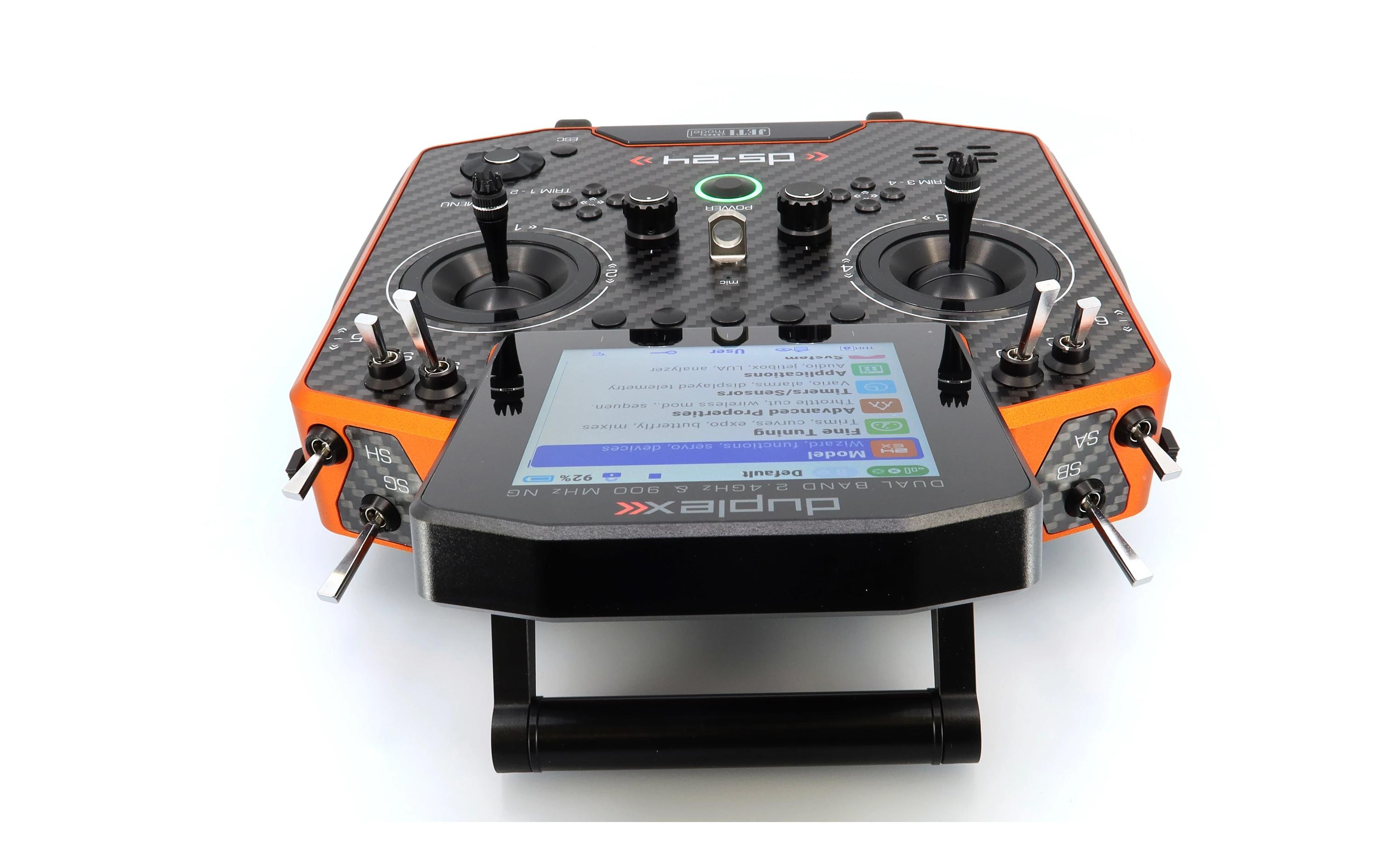 Fernsteuerung DS-24II Carbon Line Orange 24 Kanal, Duplex EX<br>Professioneller 24-Kanal-Sender mit Geber auf Rückseite und Carbon-Frontplatte