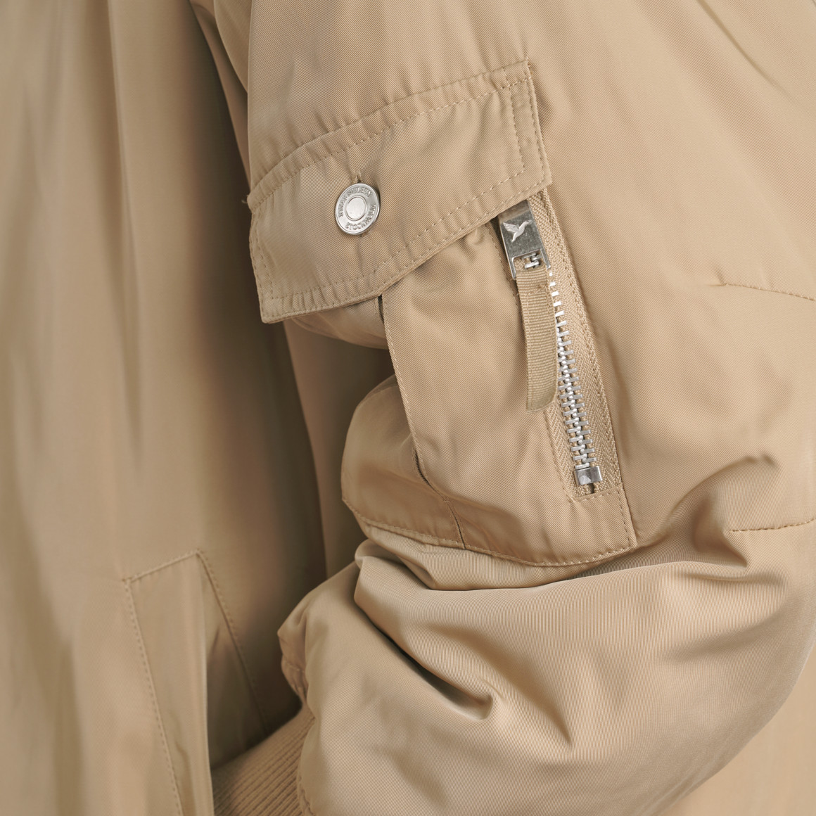 Jonas Nielsen Damen Bomberjacke mit Reißverschluss beige