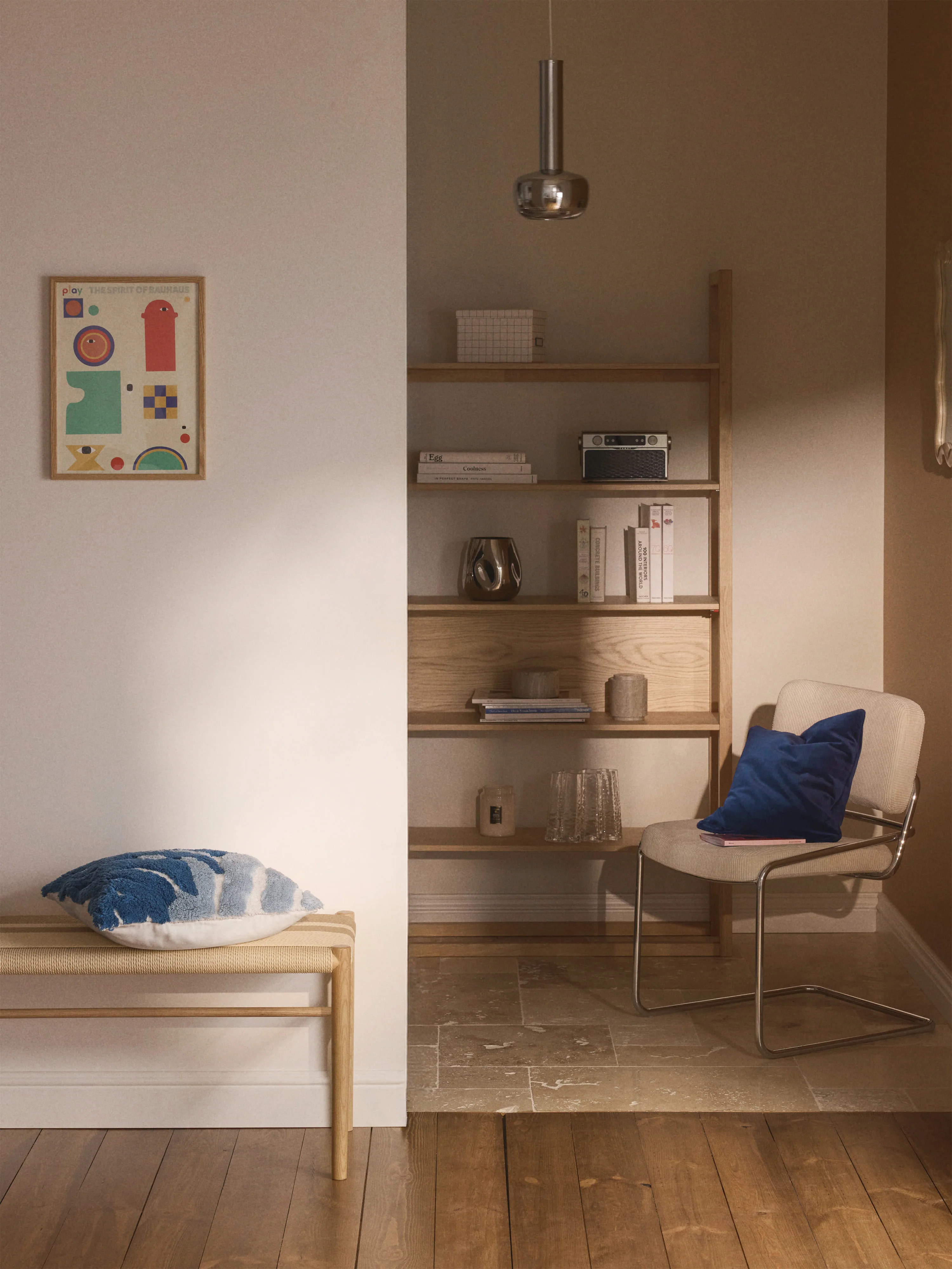 Katoenen kussenhoes Sela met getuft plantenmotief