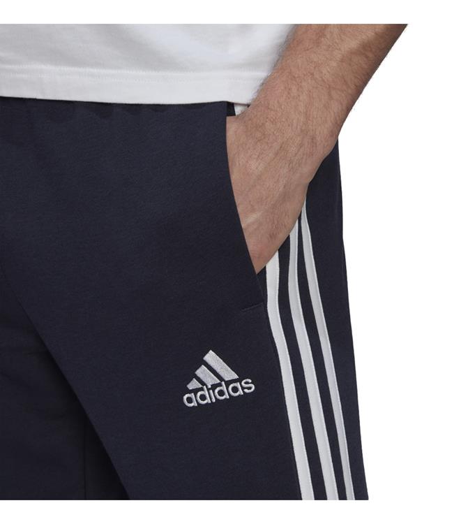 adidas Essentials French Terry Tapered 3-Stripes Joggingbroek M