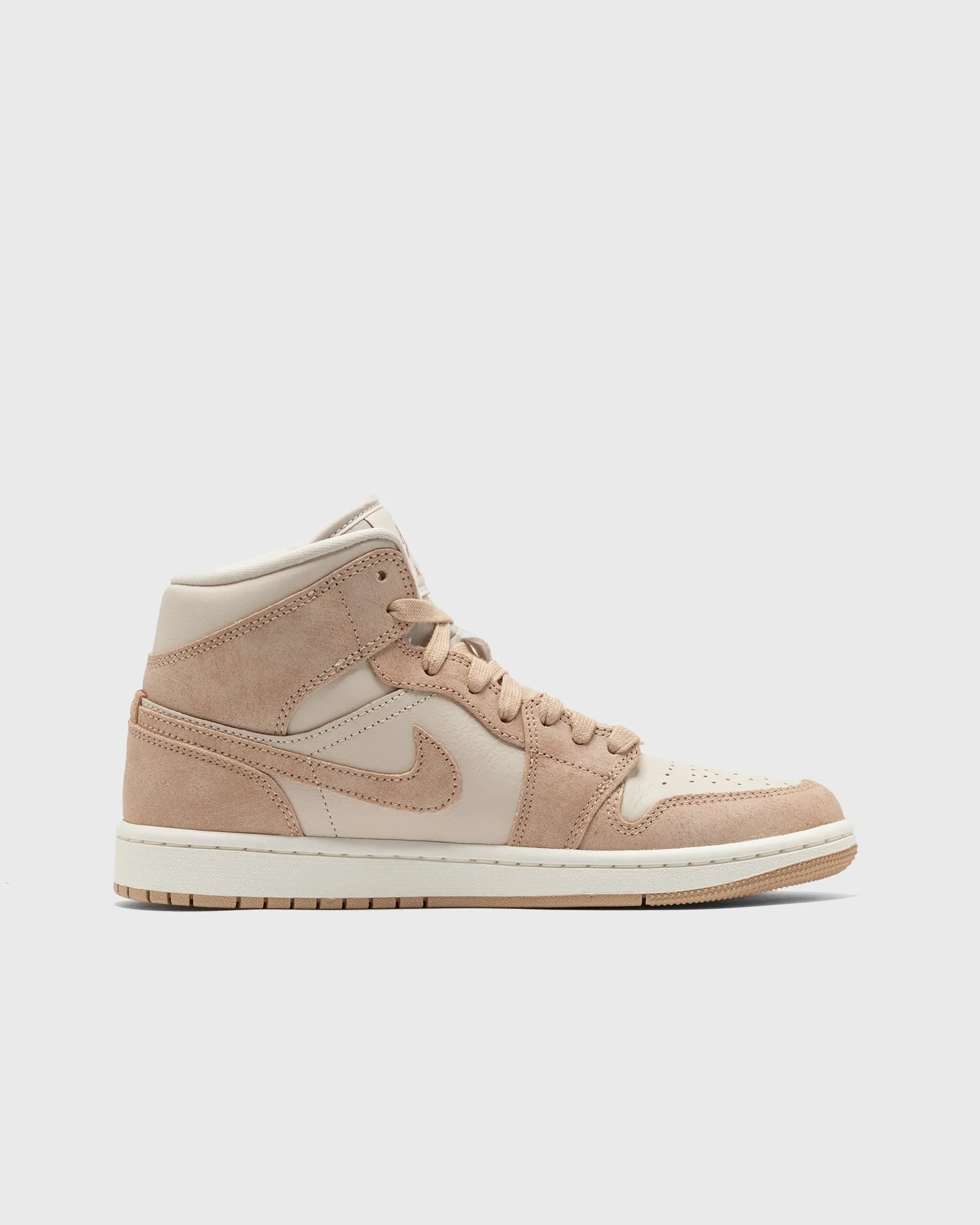 Jordan WMNS AIR JORDAN 1 MID SE