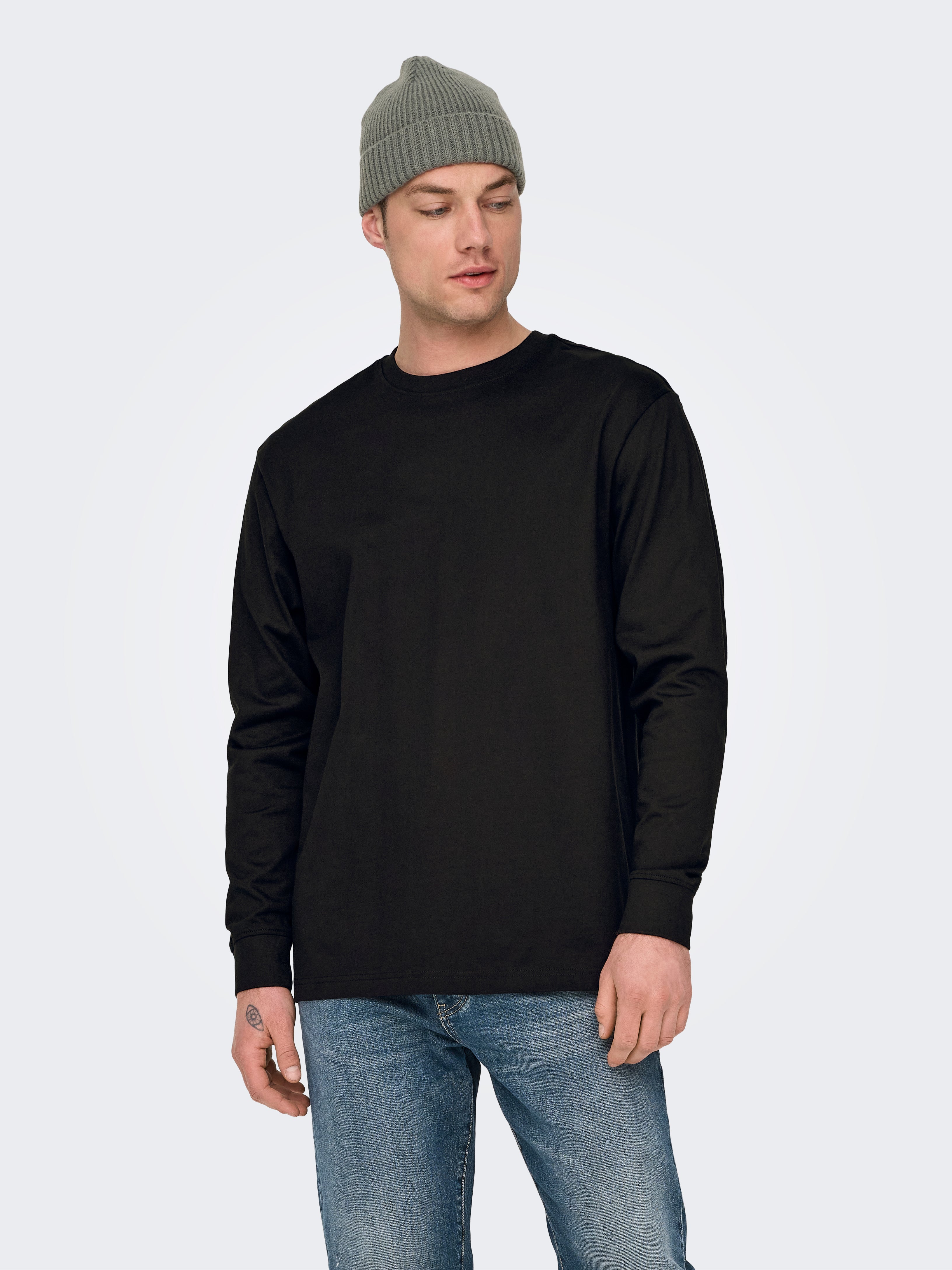 ONSFRED Top Black