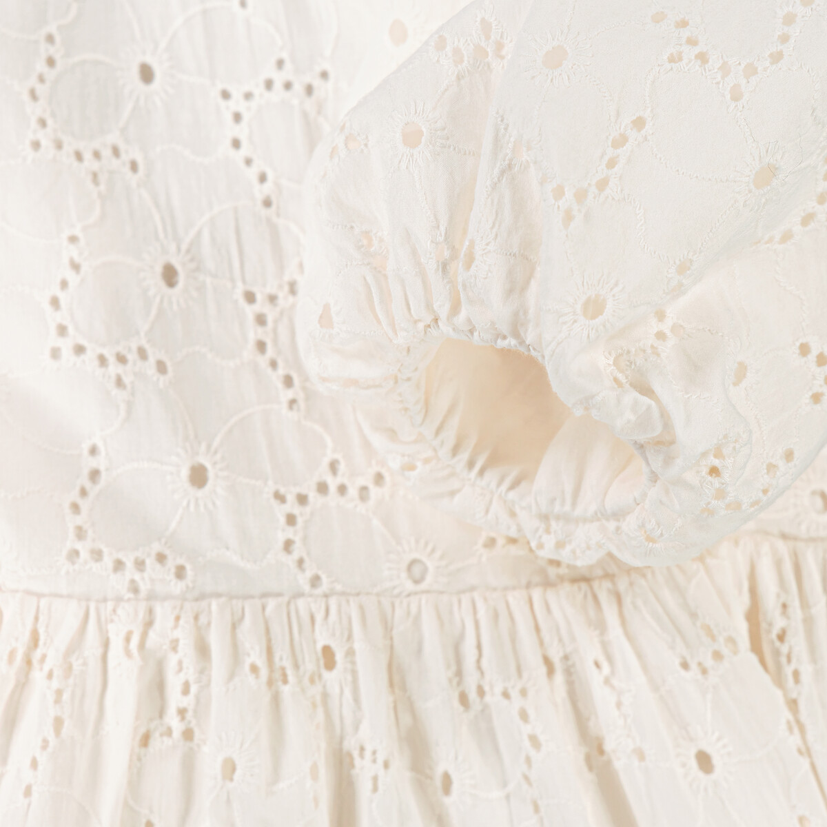 COLEÇÕES LA REDOUTE<br>Vestido de cerimônia com mangas curtas e bordado