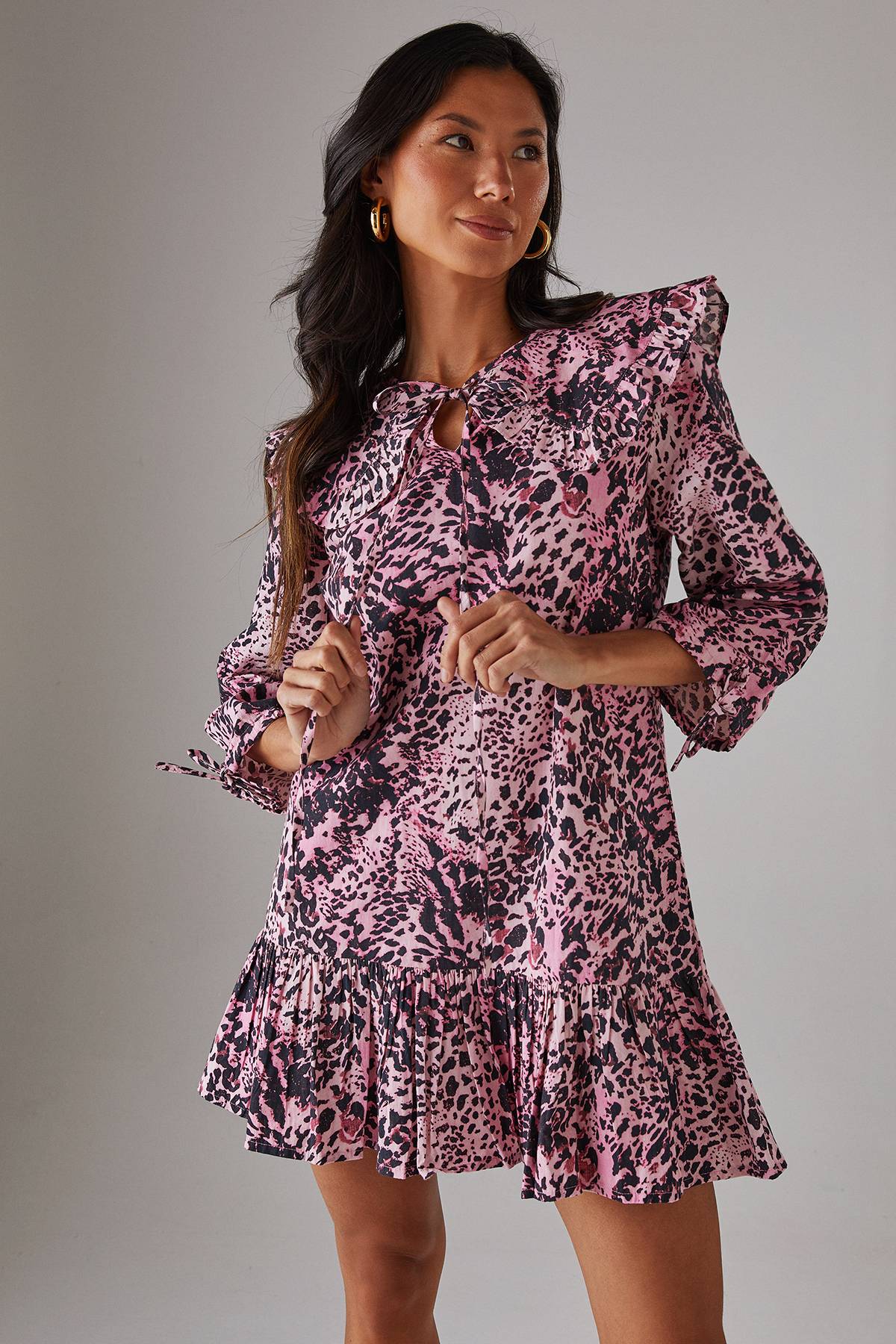 Warehouse Robe Smock Mini à Col Surdimensionné et Détail Noué en Popeline Animal