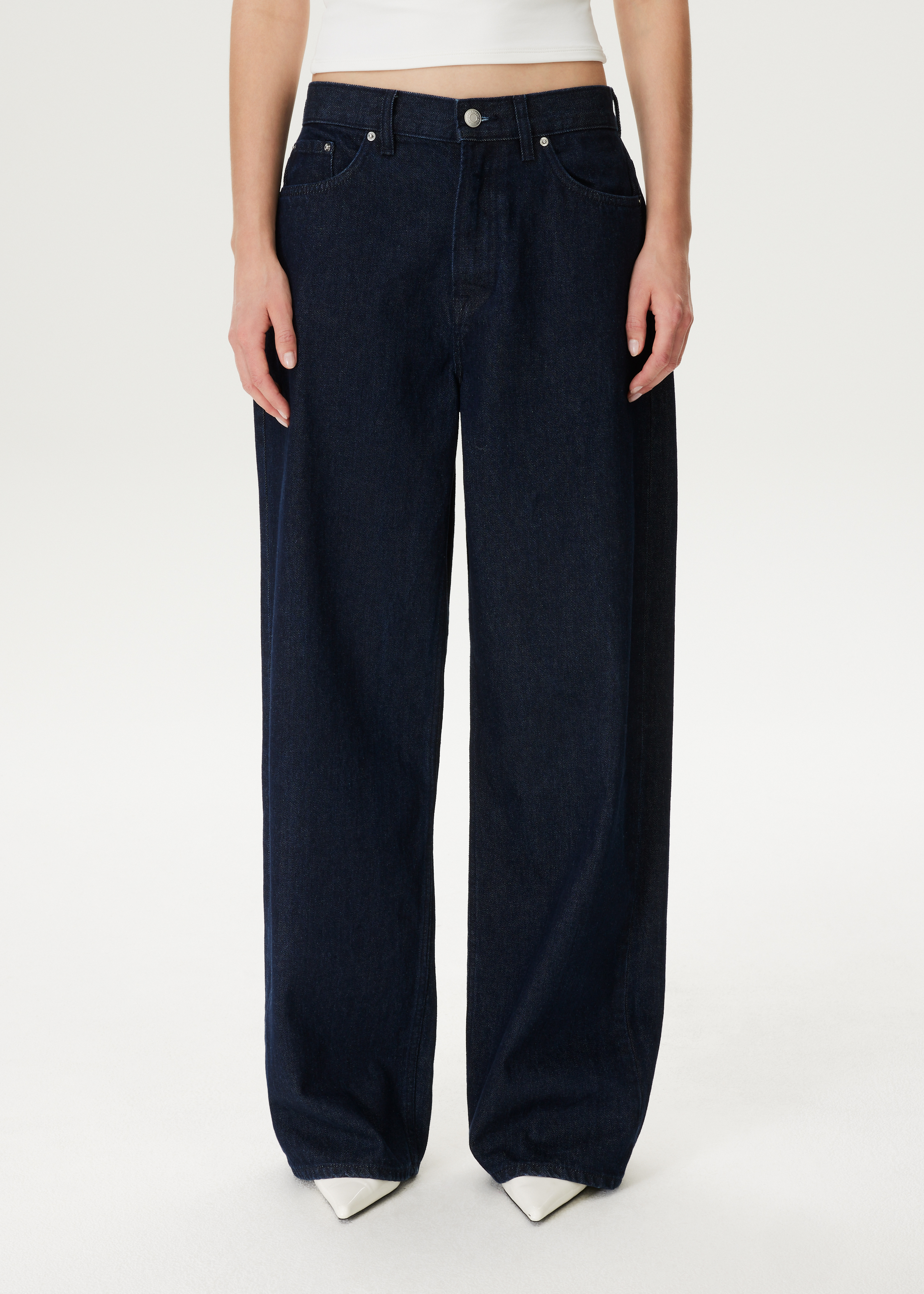 JOY - Mid rise loose fit jeans